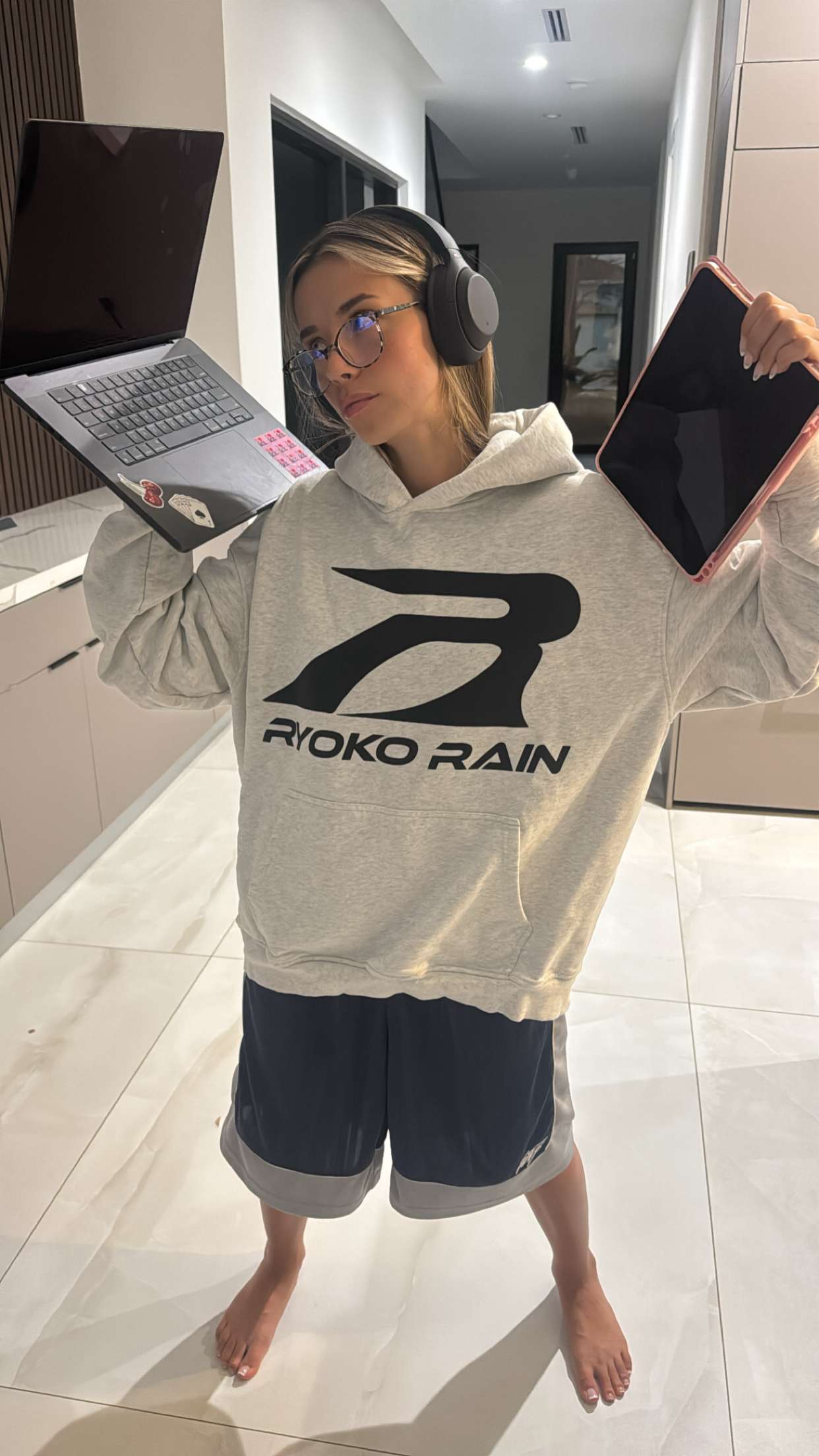 sadie.mckenna snapchat image archive image