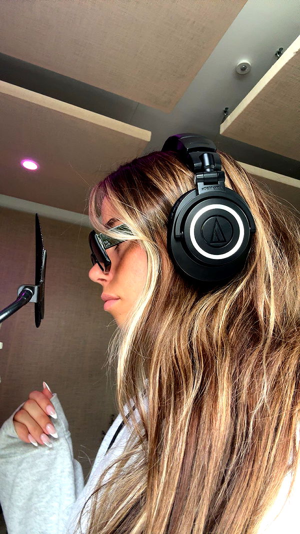 sadie.mckenna image ~ Altpins