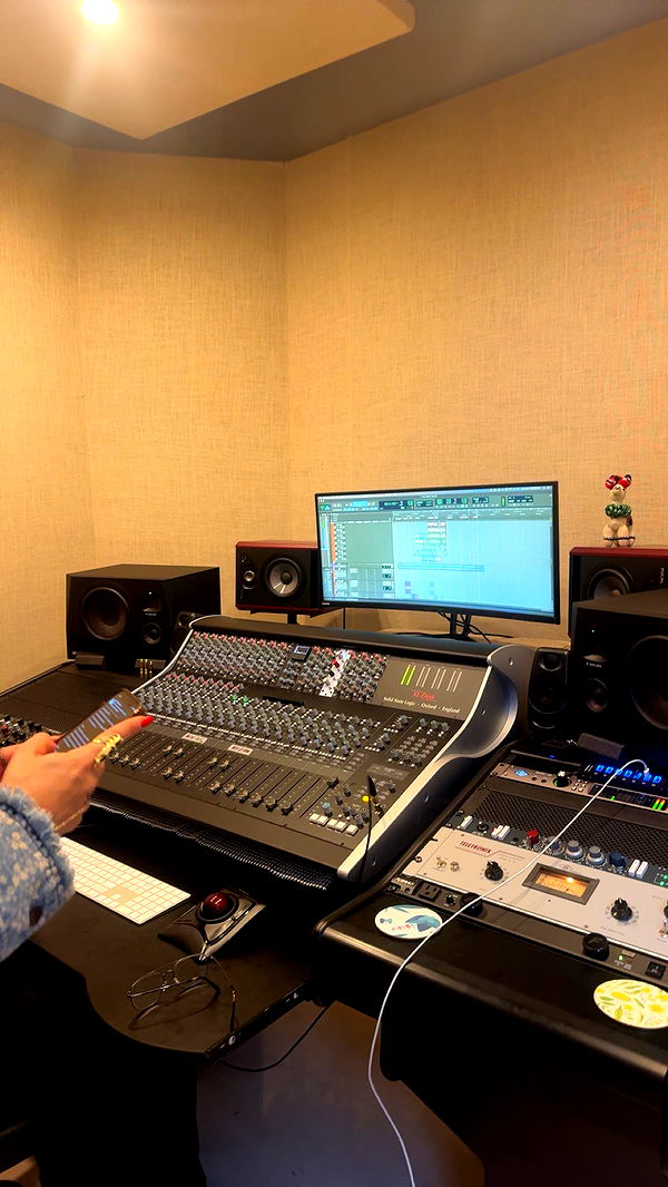 sadie.mckenna image ~ Altpins