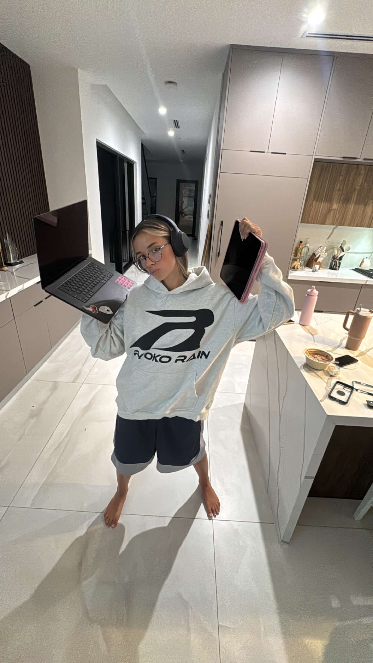 sadie.mckenna snapchat image archive image