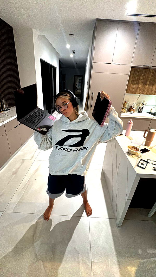 sadie.mckenna image ~ Altpins