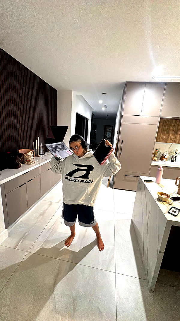 sadie.mckenna image ~ Altpins