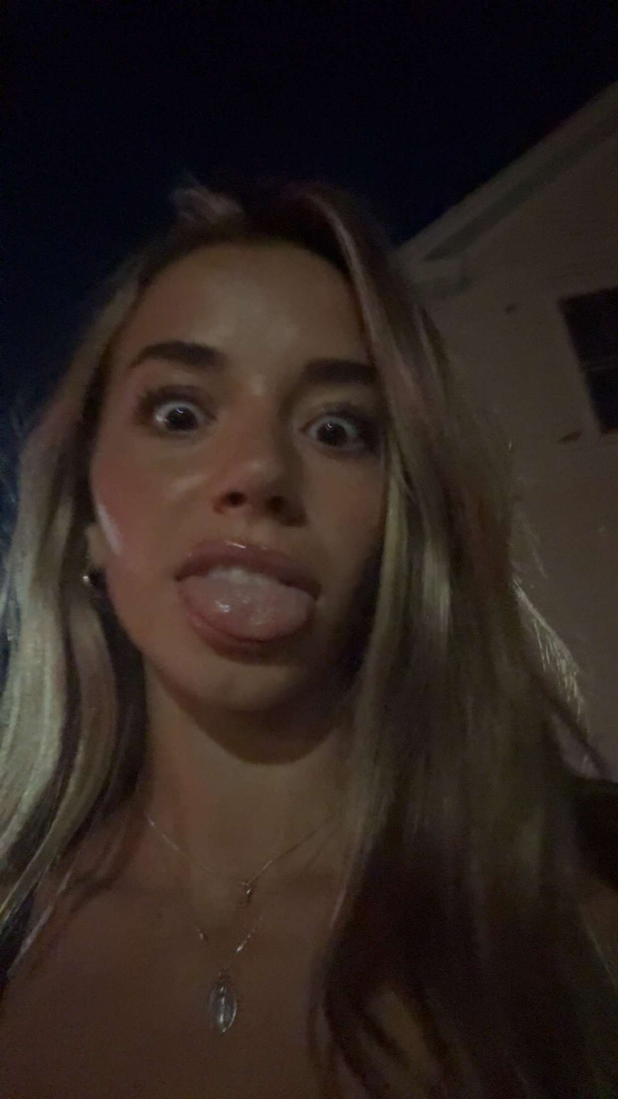 sadie.mckenna snapchat image archive image