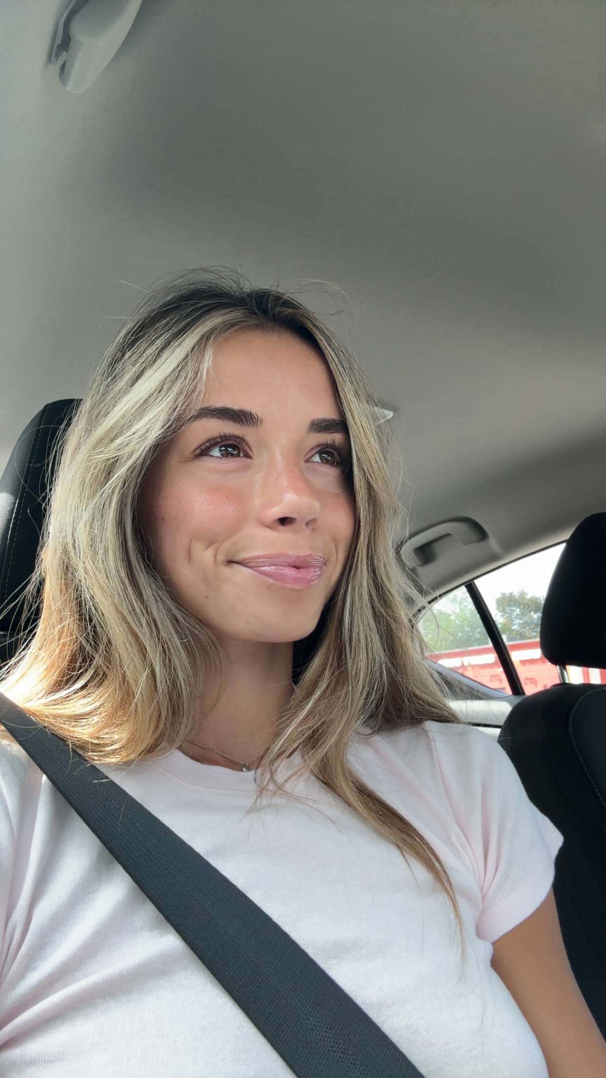 sadie.mckenna snapchat image archive image