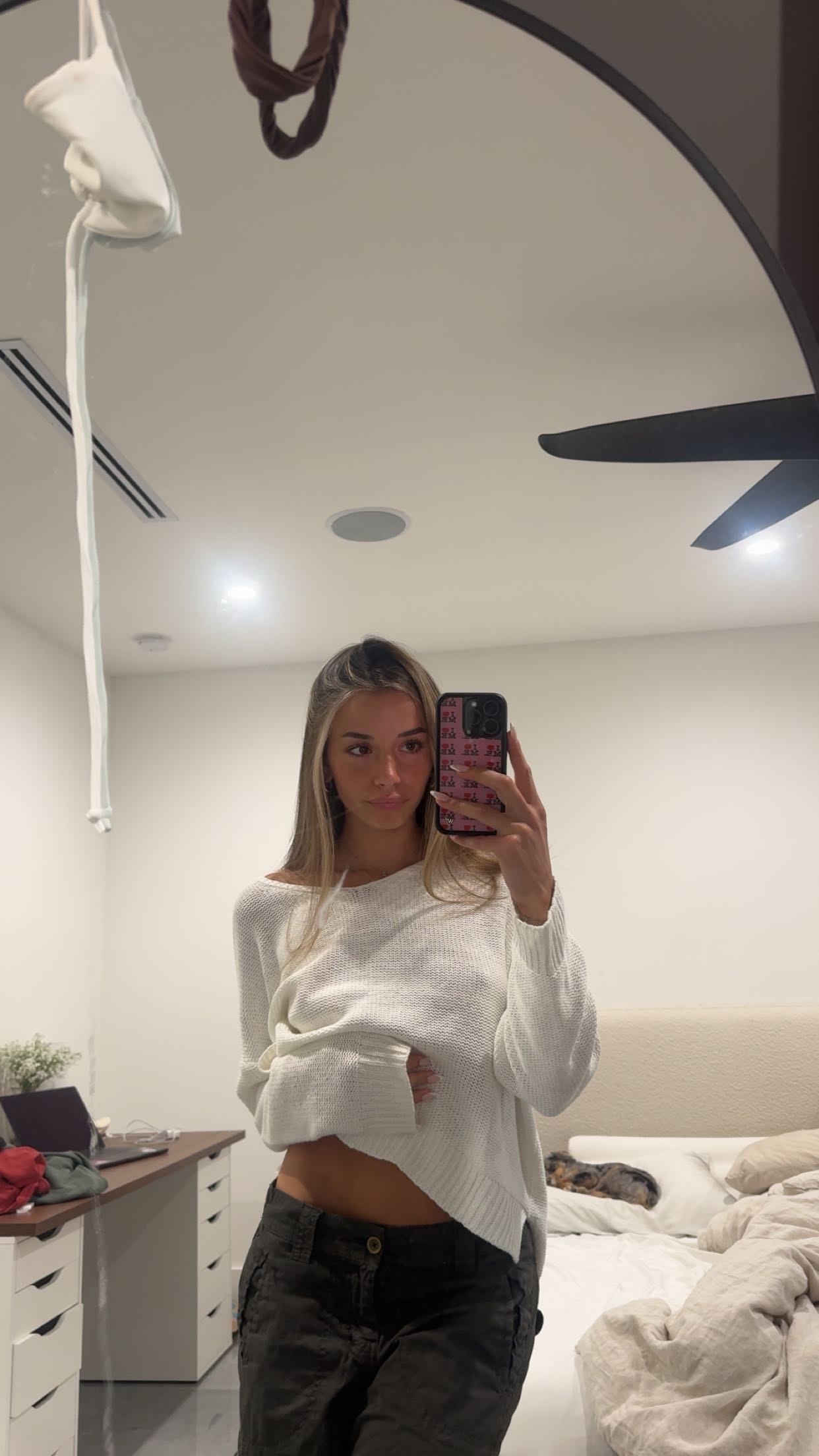 sadie.mckenna snapchat image archive image