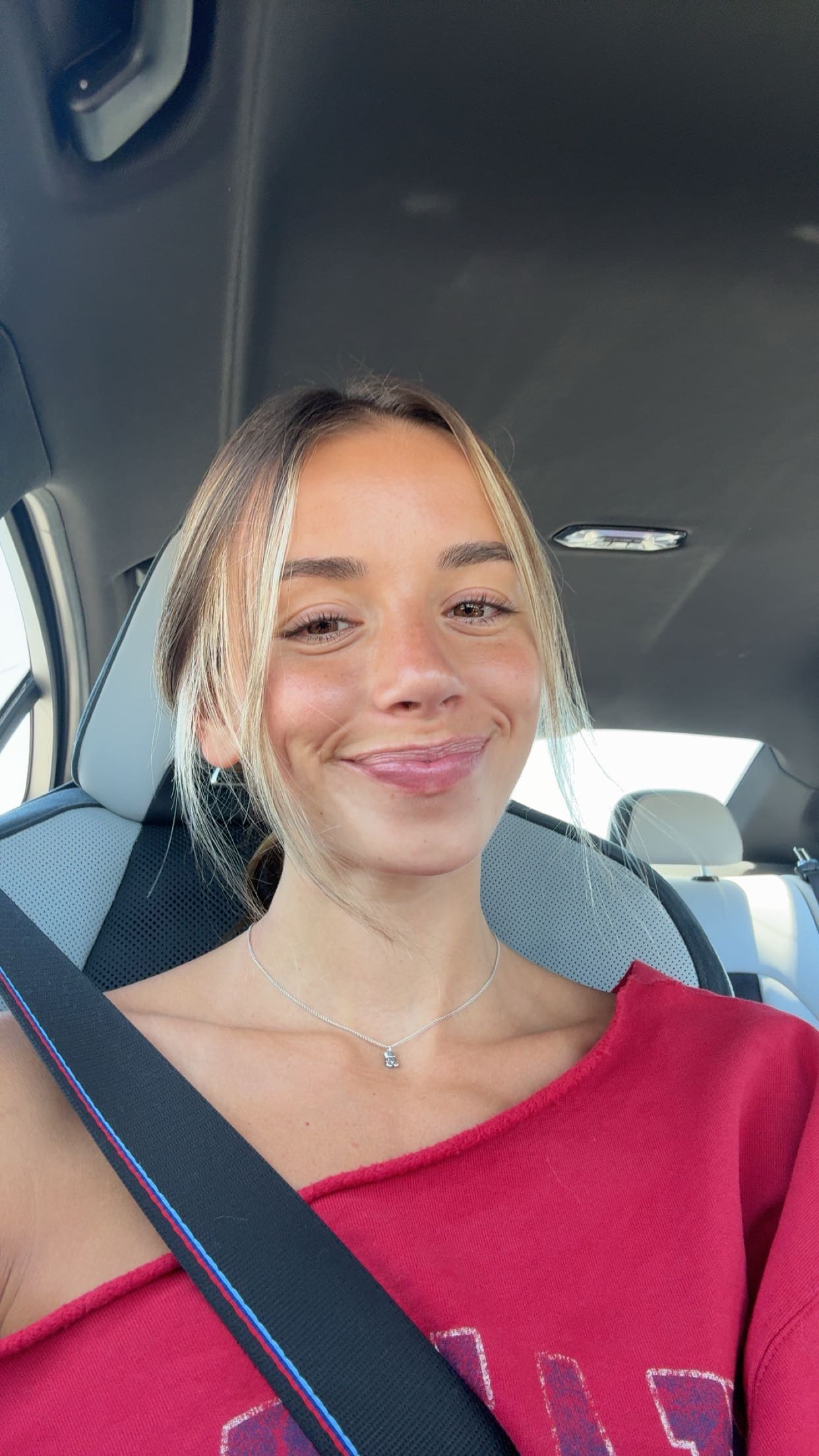 sadie.mckenna snapchat image archive image