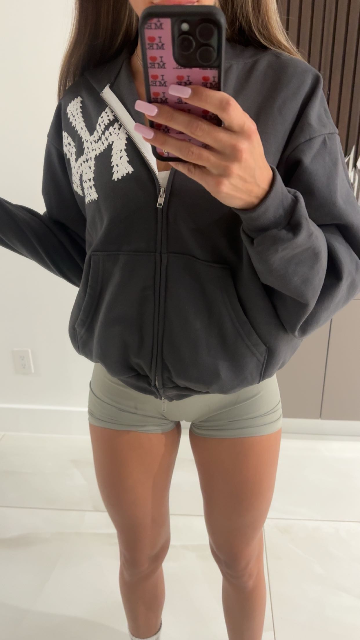 sadie.mckenna snapchat image archive image