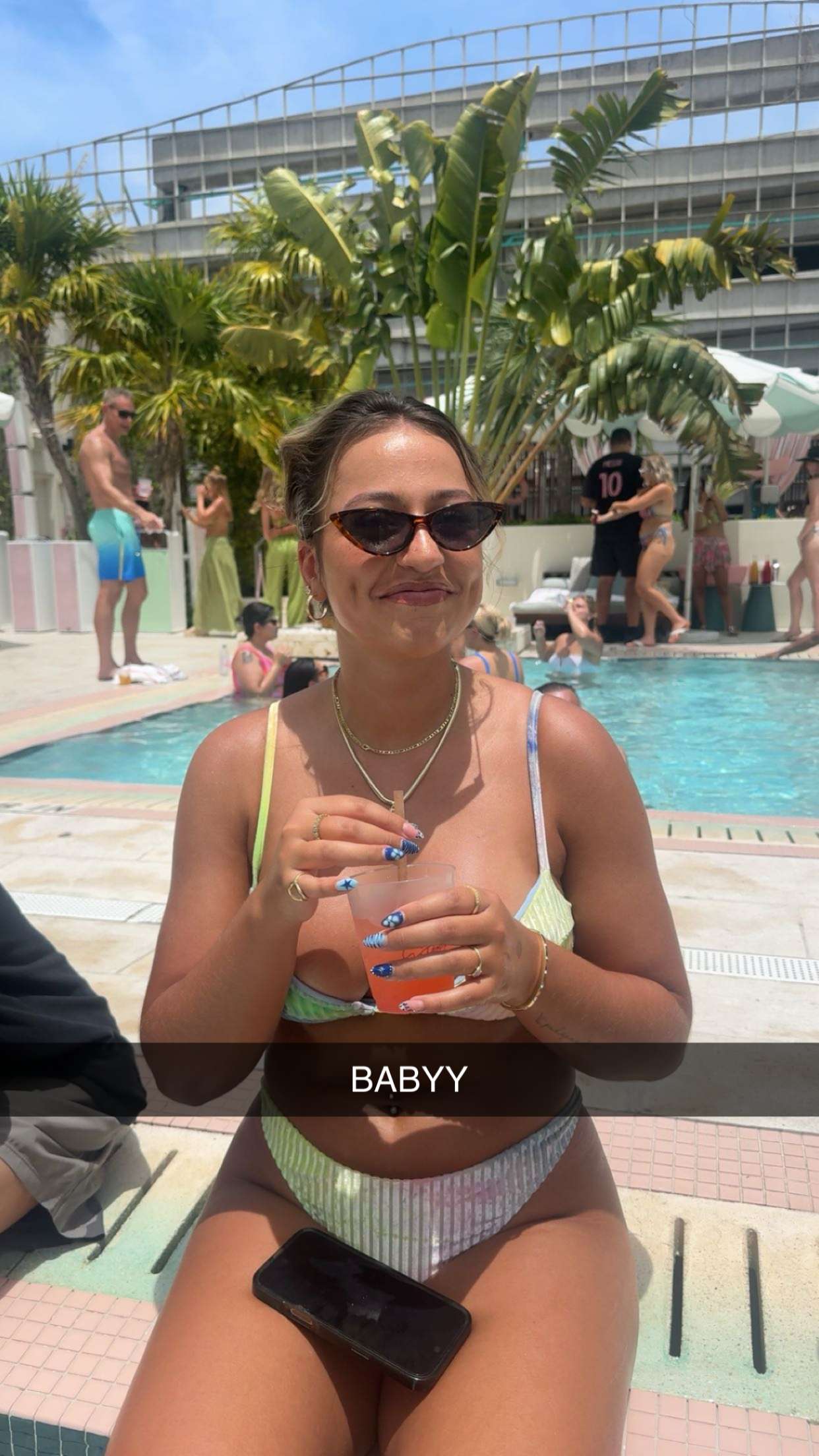 sadie.mckenna snapchat image archive image