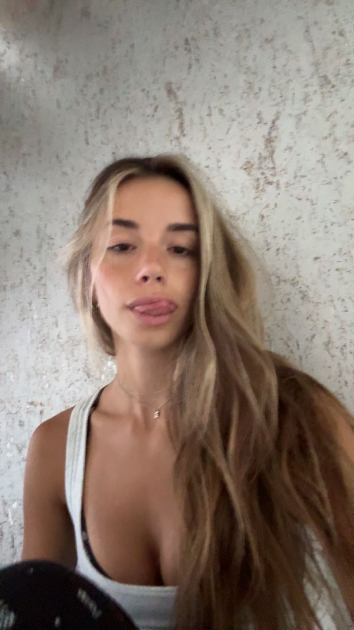 sadie.mckenna snapchat image archive image