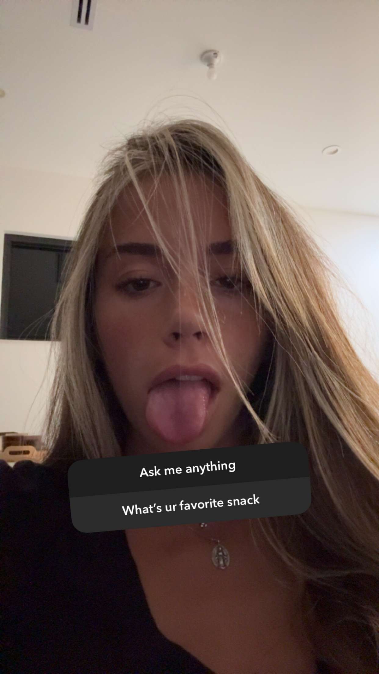 sadie.mckenna snapchat image archive image