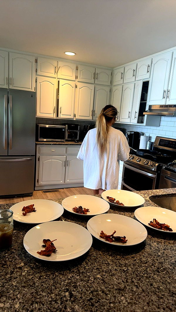 sadie.mckenna image ~ Altpins