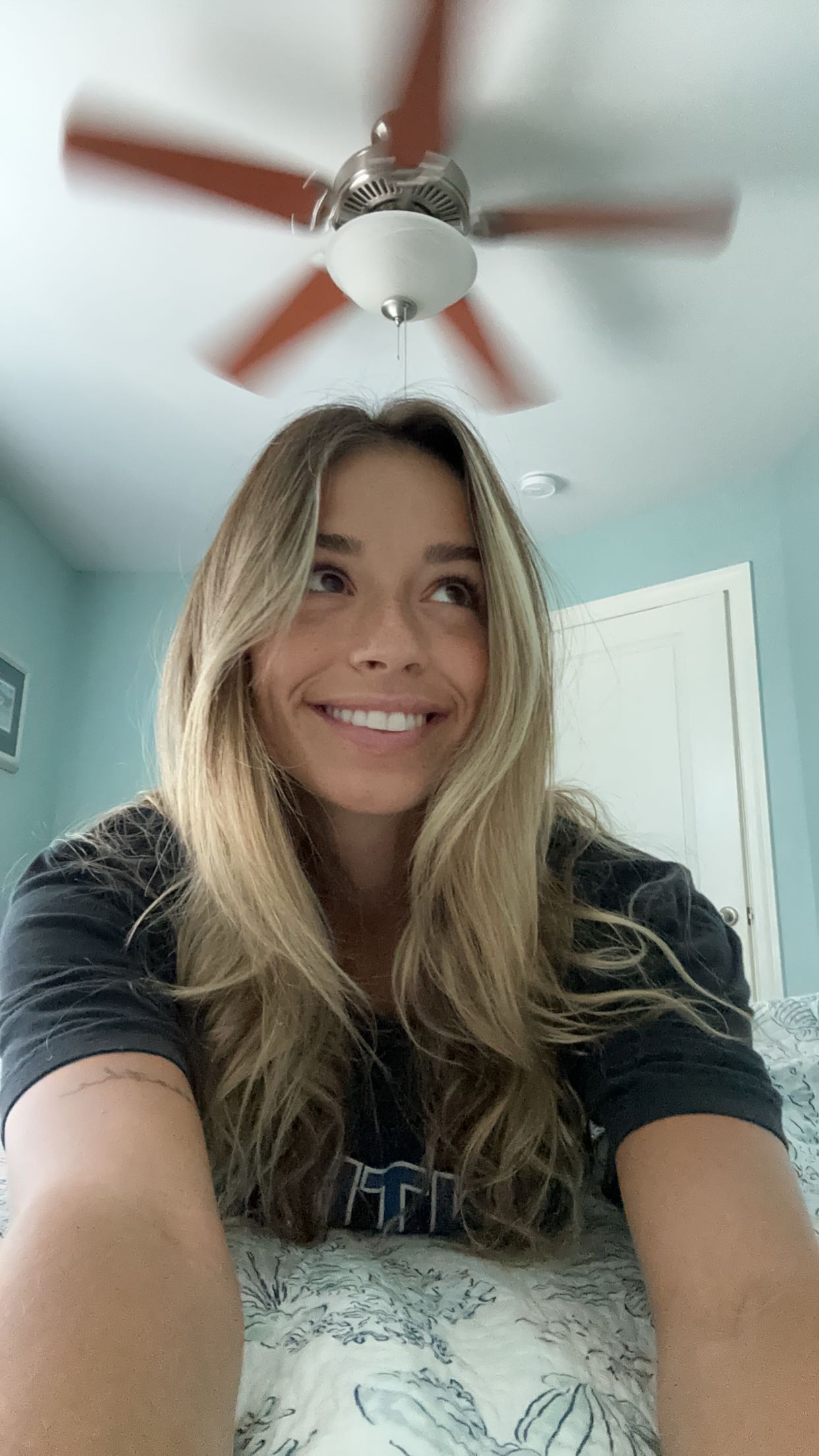 sadie.mckenna snapchat image archive image