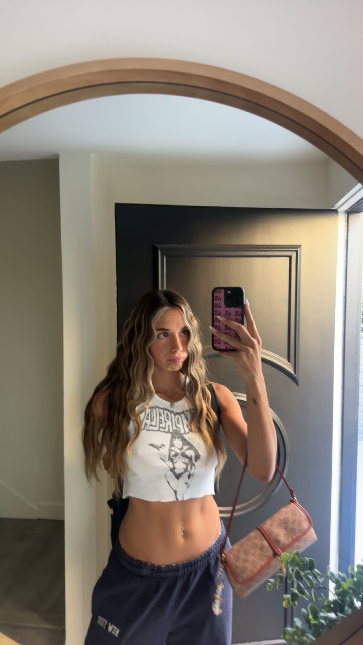 sadie.mckenna snapchat image archive image