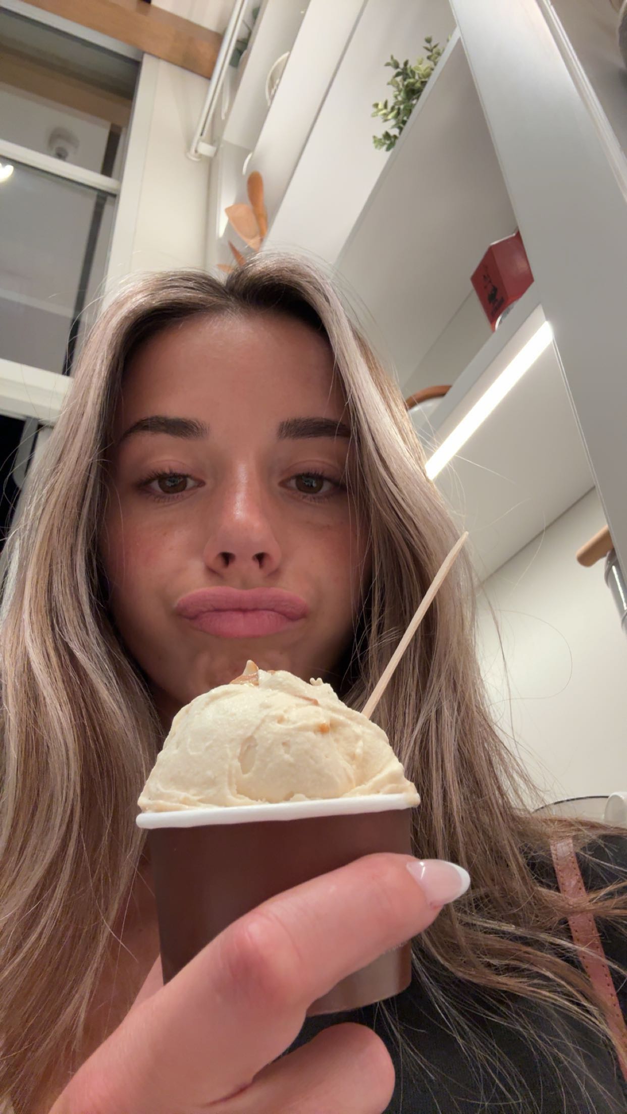 sadie.mckenna snapchat image archive image