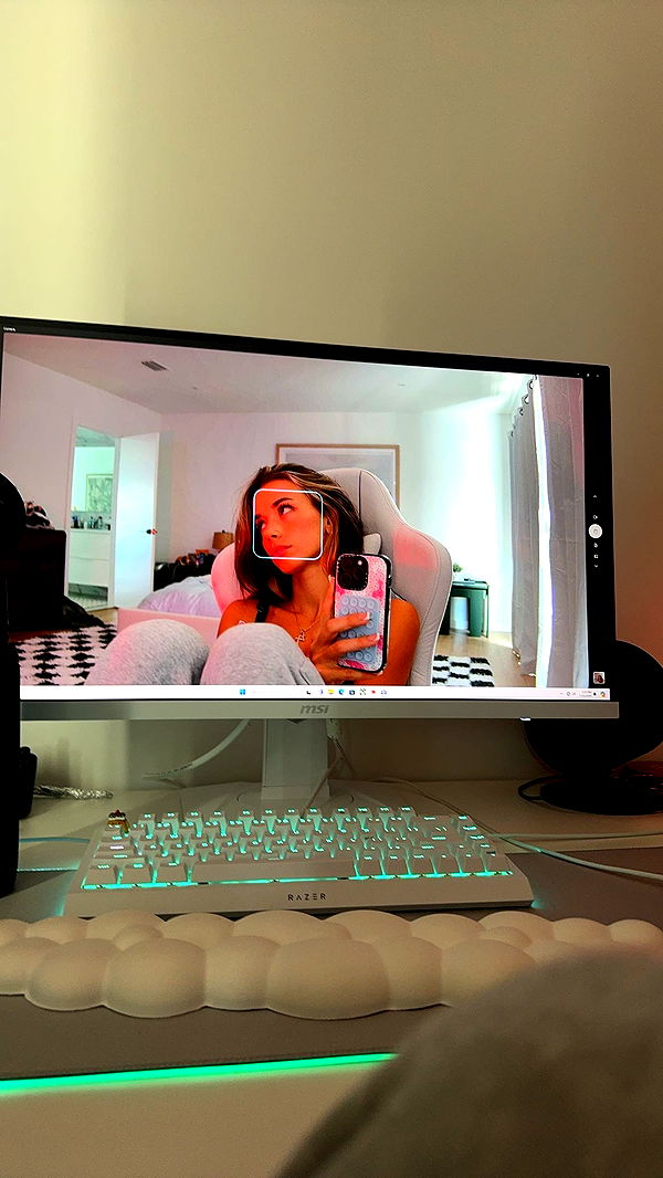 sadie.mckenna image ~ Altpins