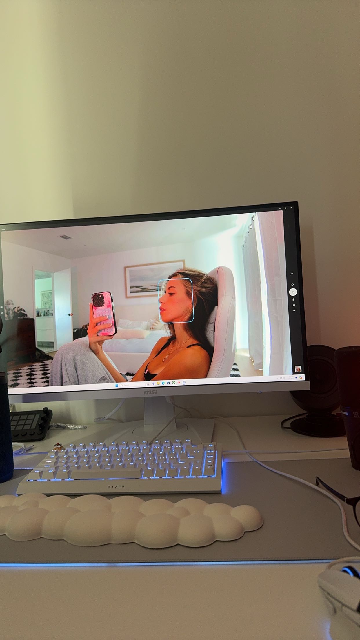 sadie.mckenna snapchat image archive image