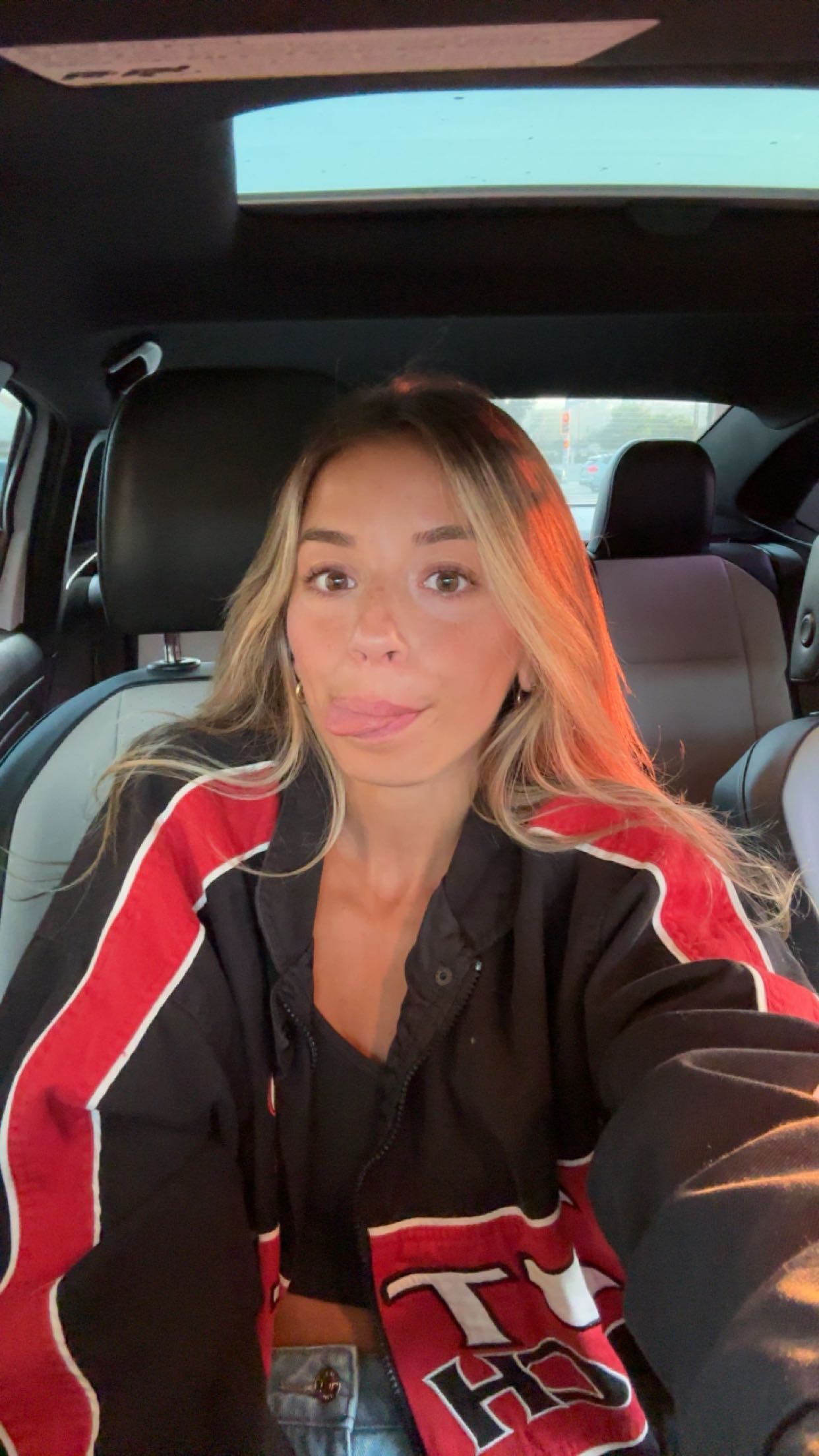 sadie.mckenna snapchat image archive image