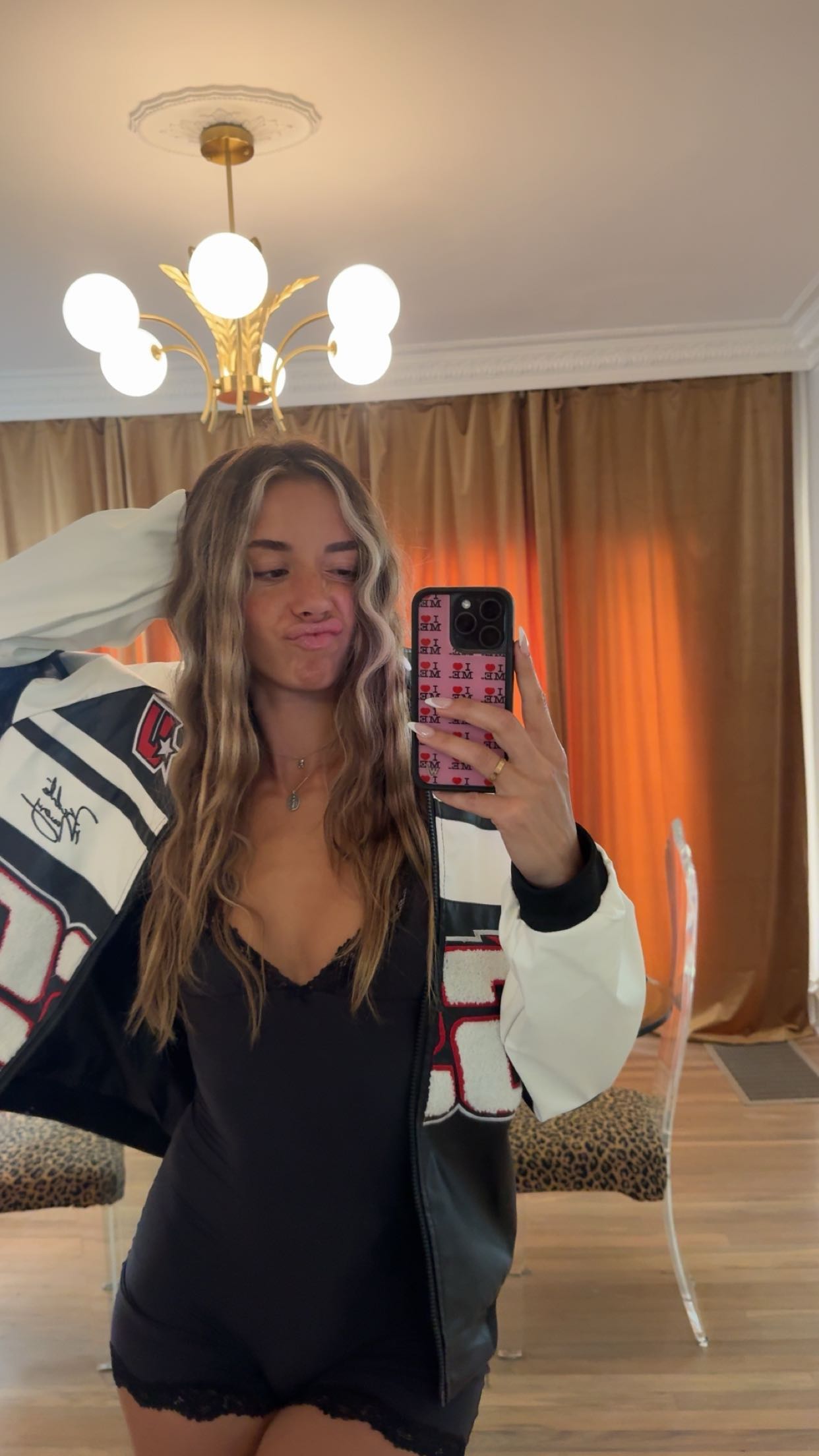 sadie.mckenna snapchat image archive image