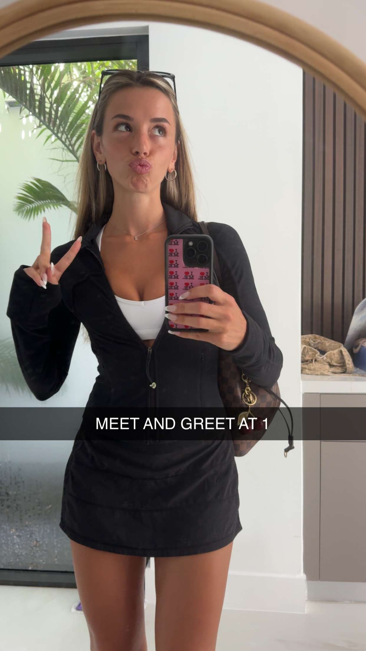 sadie.mckenna snapchat image archive image