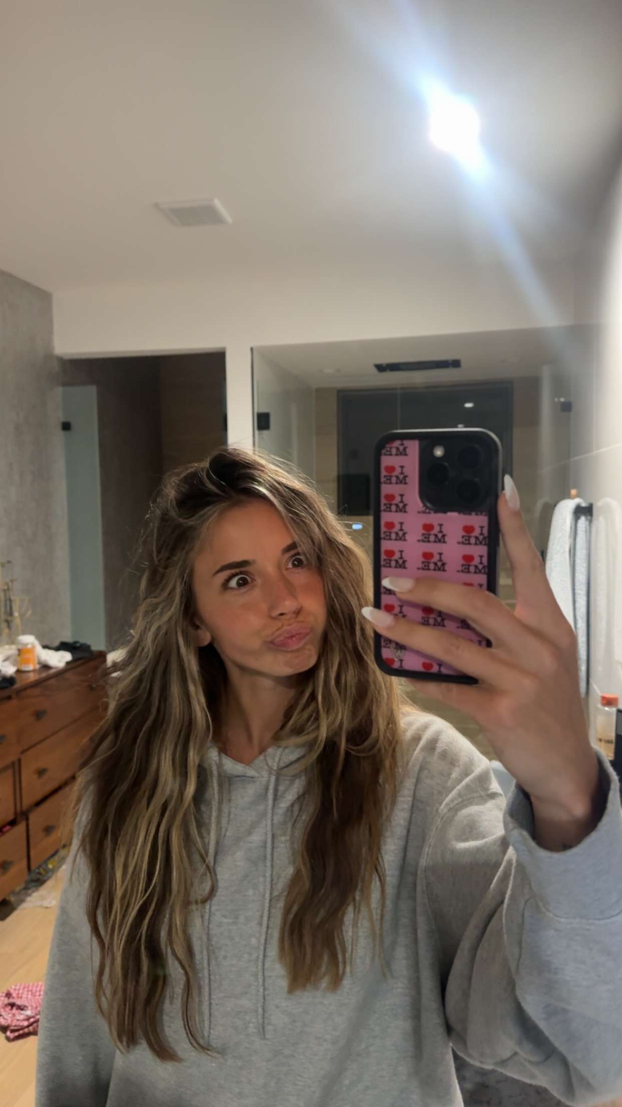 sadie.mckenna snapchat image archive image