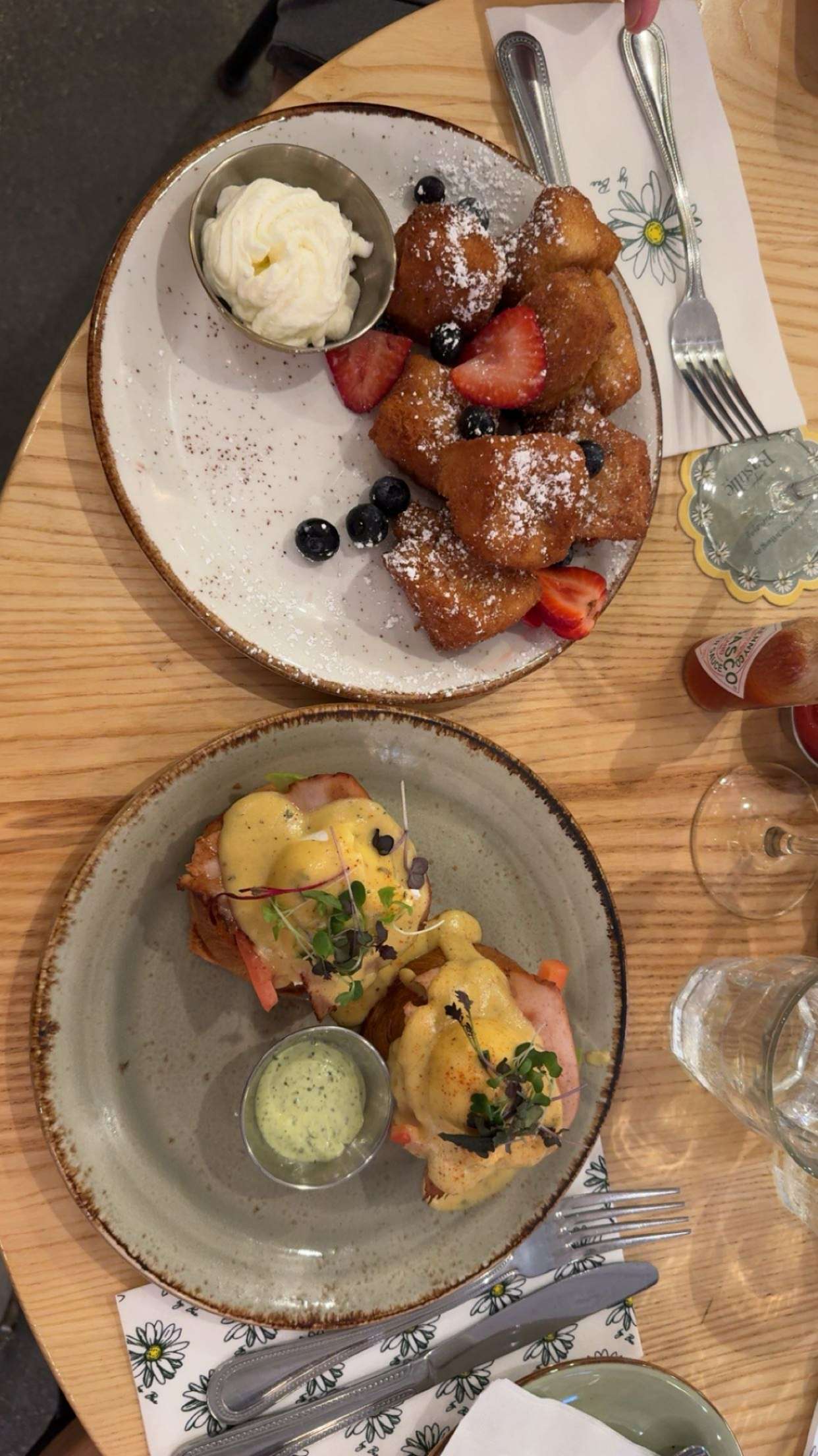 sadie.mckenna snapchat image archive image