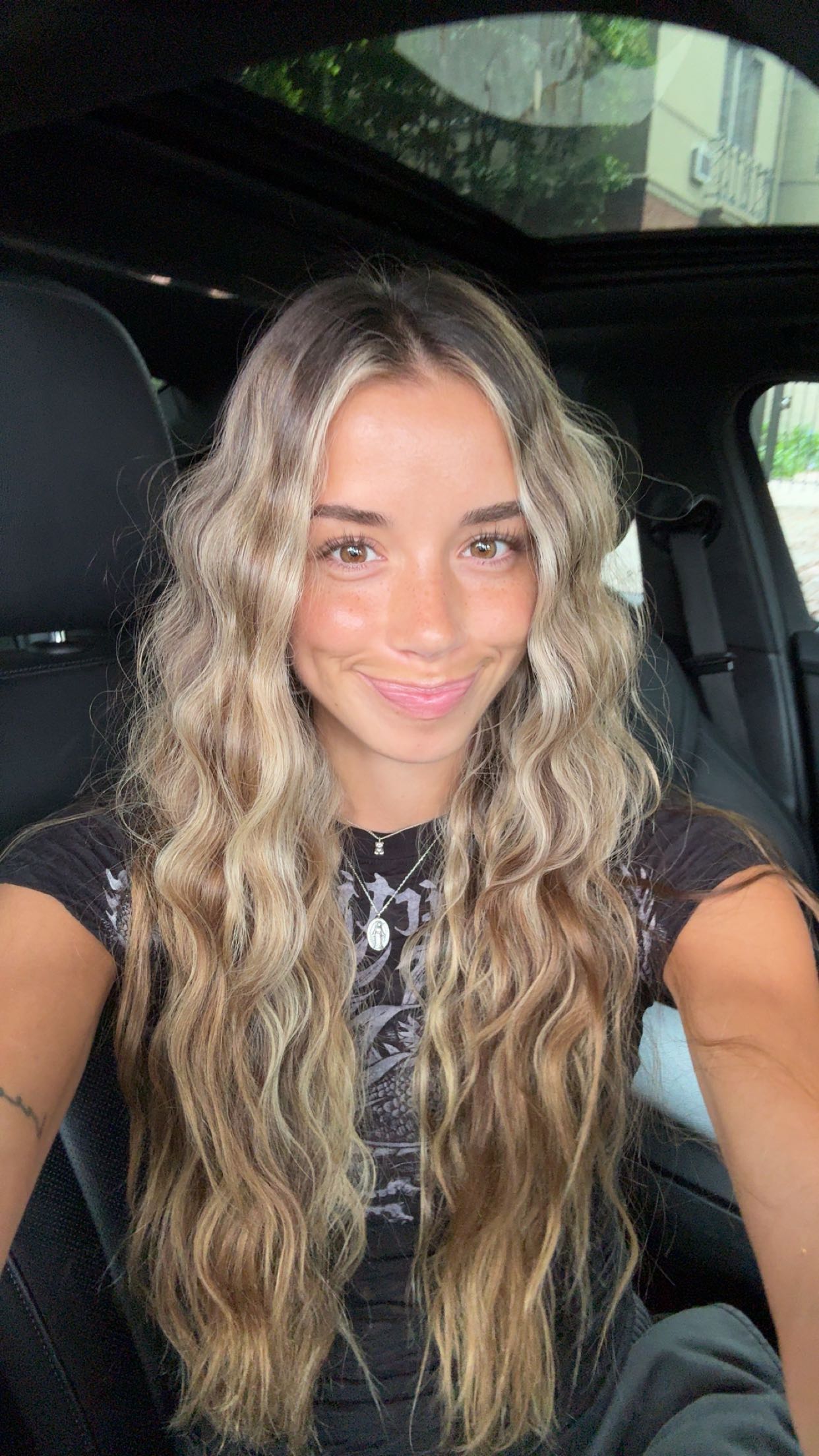 sadie.mckenna snapchat image archive image