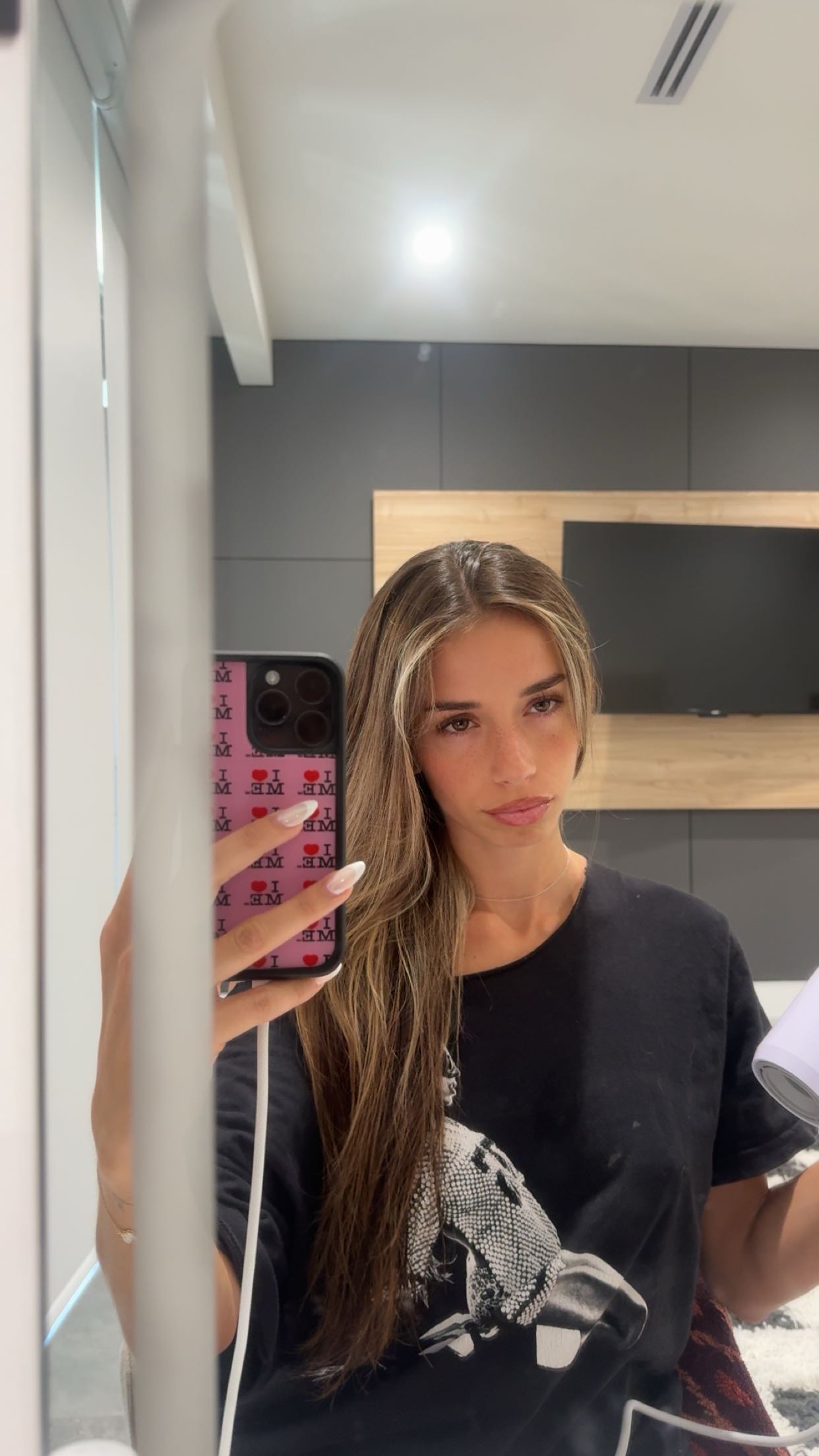 sadie.mckenna snapchat image archive image