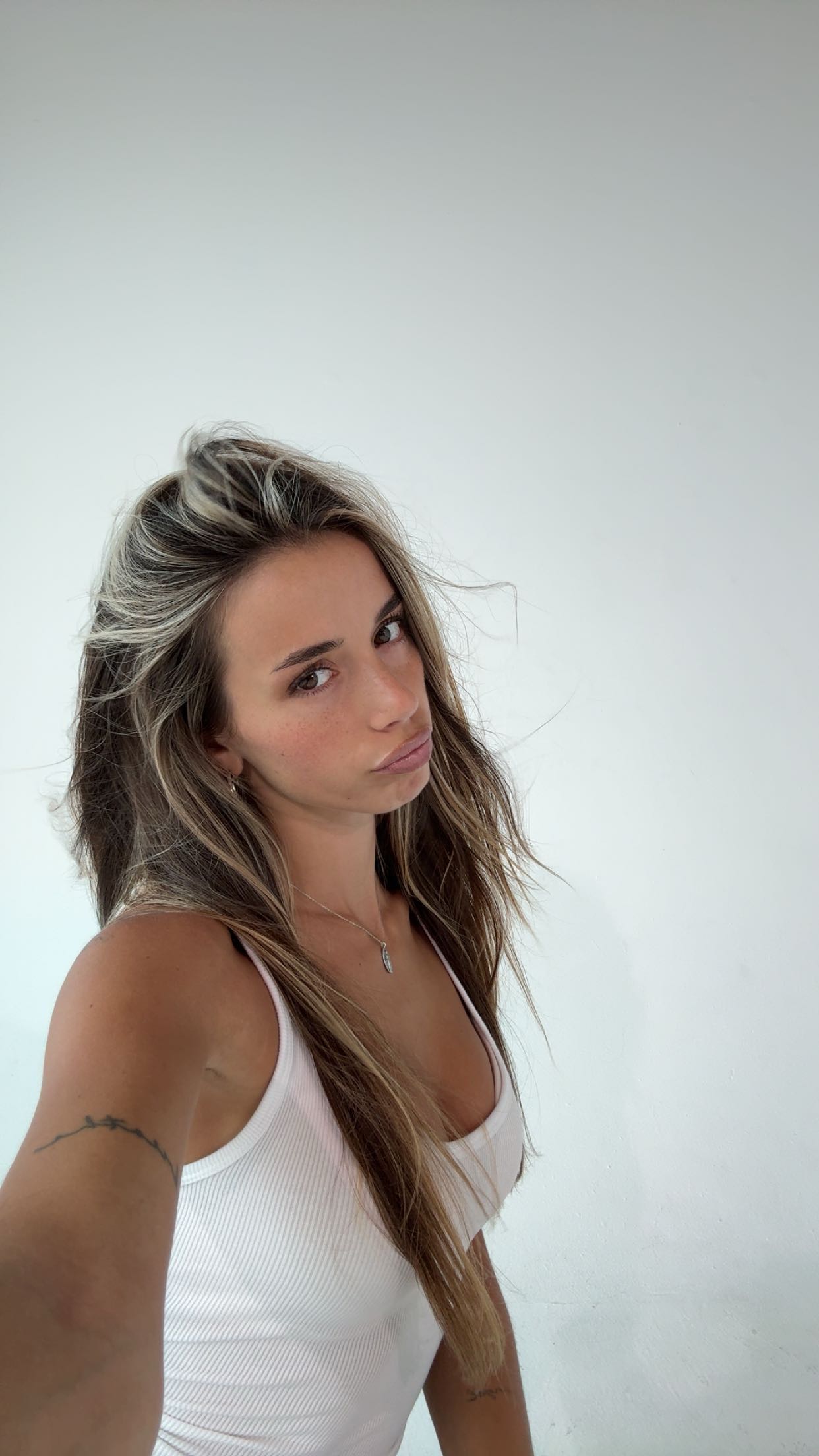 sadie.mckenna snapchat image archive image