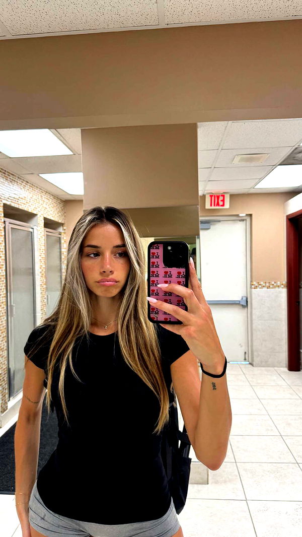 sadie.mckenna image ~ Altpins