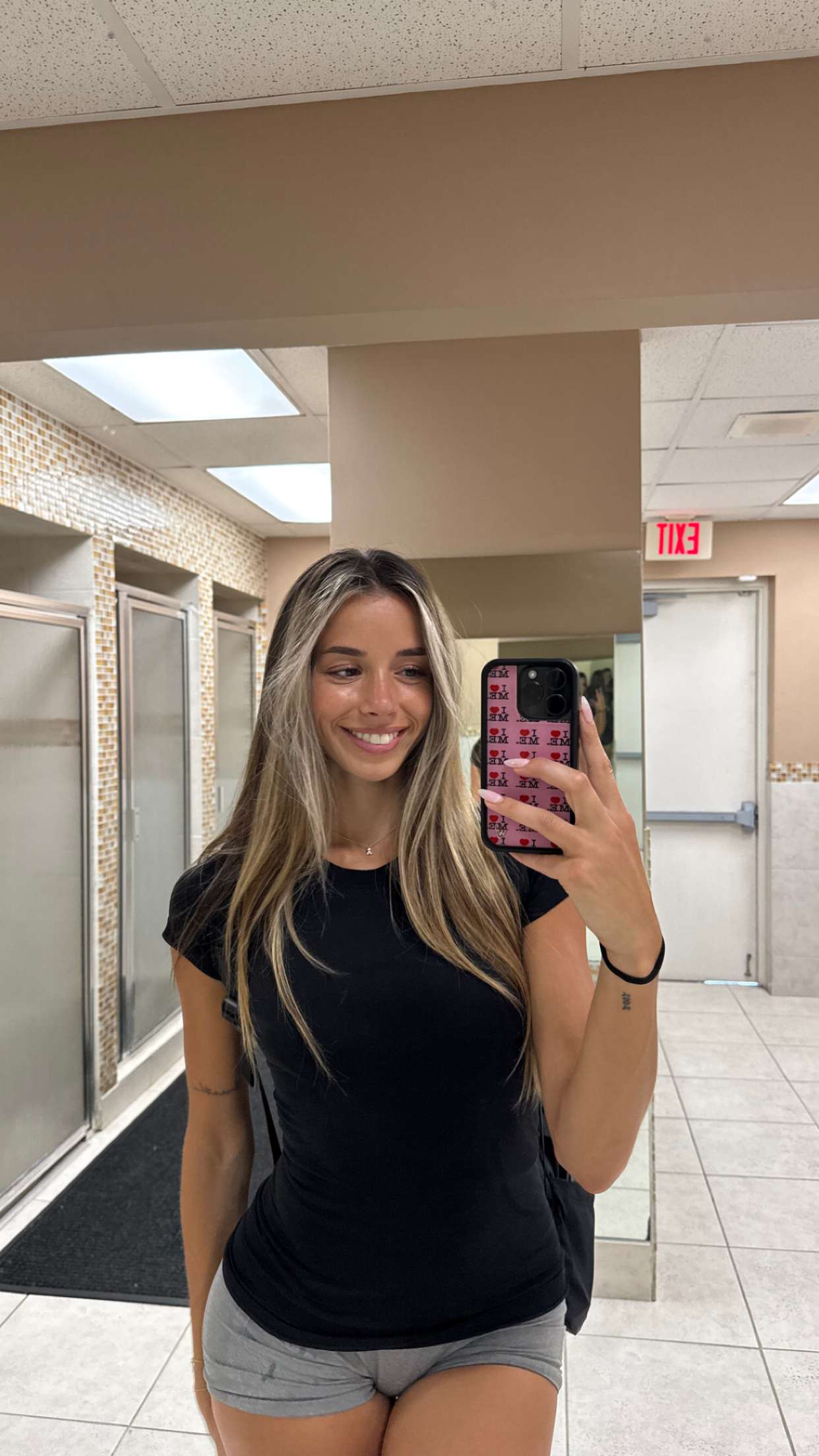 sadie.mckenna snapchat image archive image