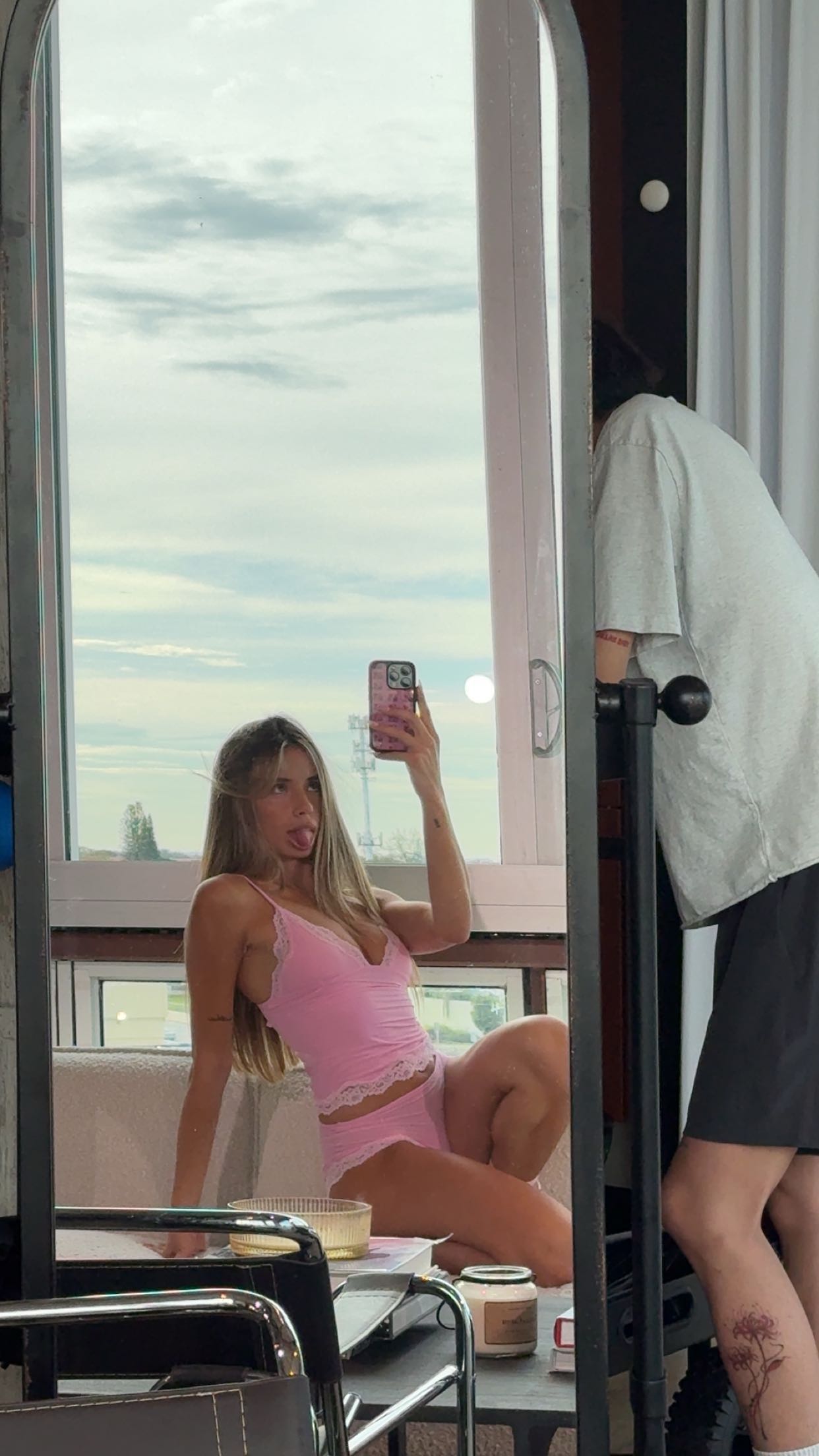 sadie.mckenna snapchat image archive image