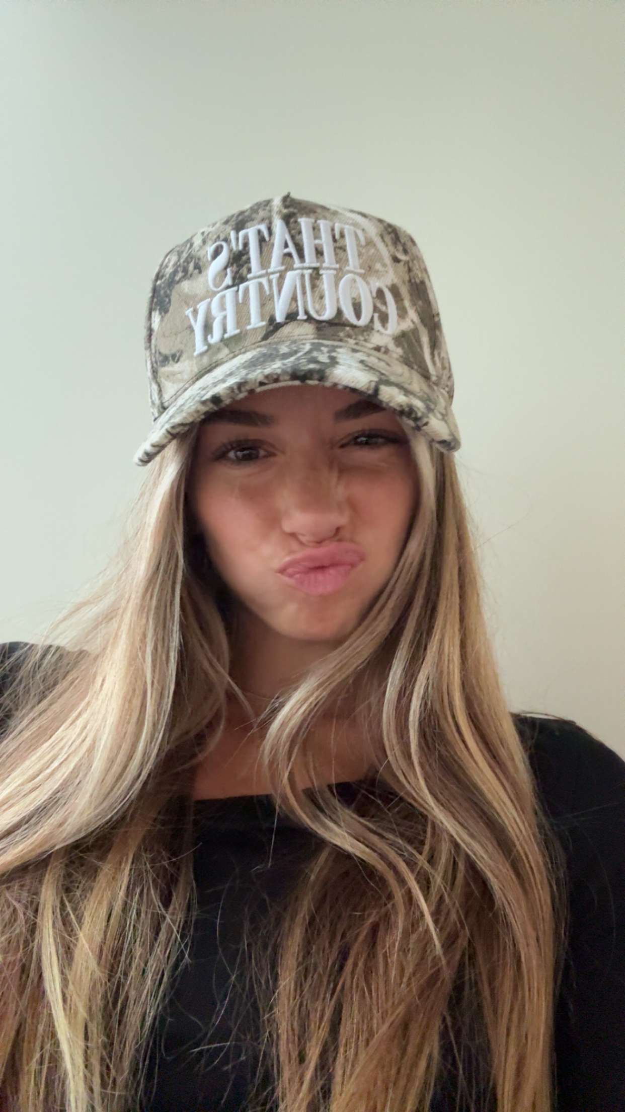 sadie.mckenna snapchat image archive image