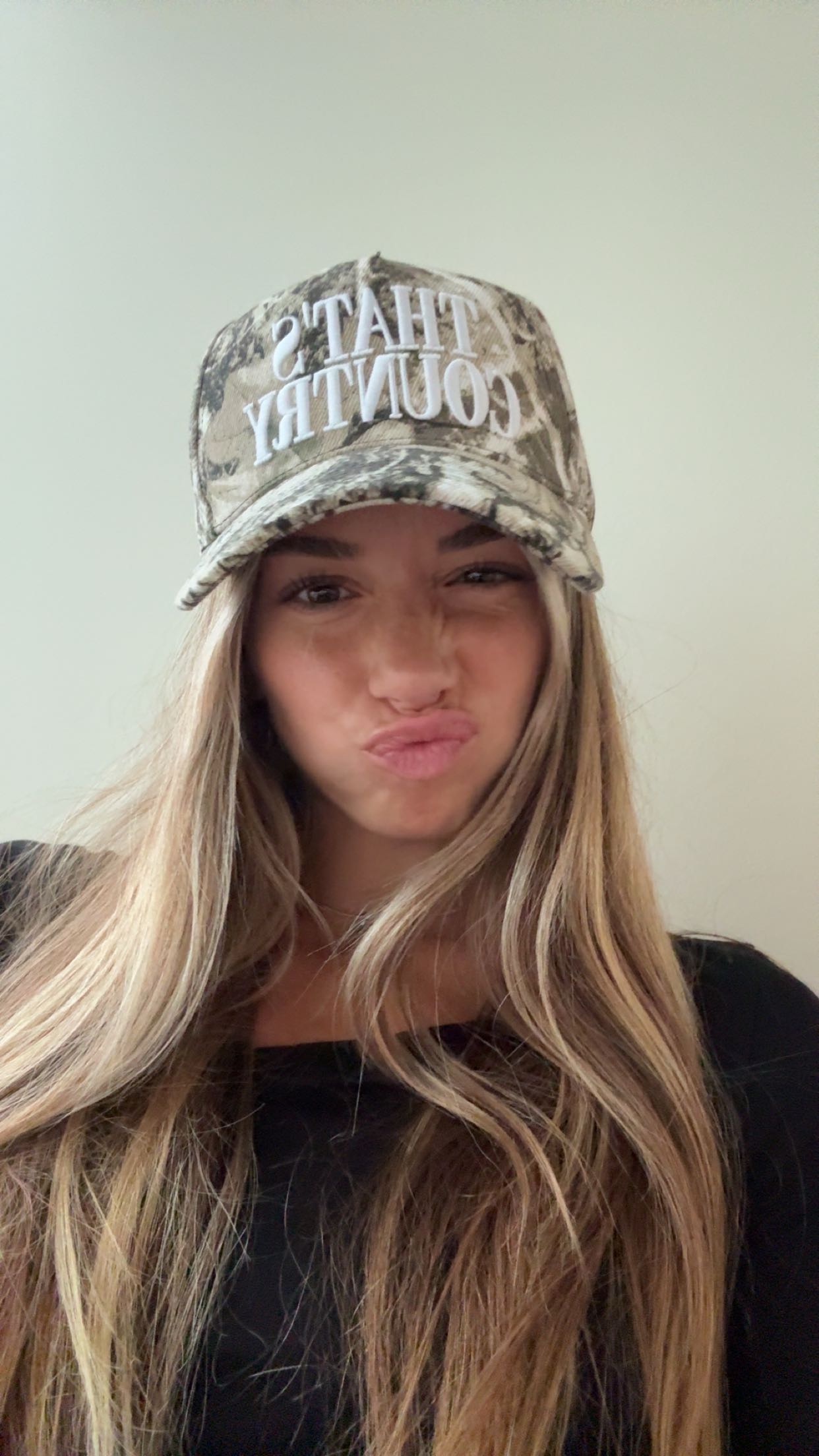 sadie.mckenna snapchat image archive image