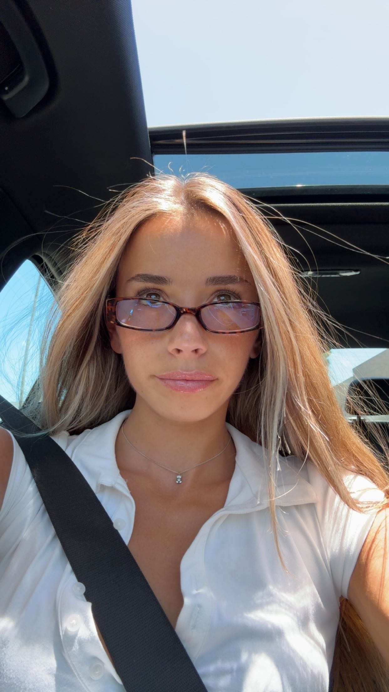 sadie.mckenna snapchat image archive image