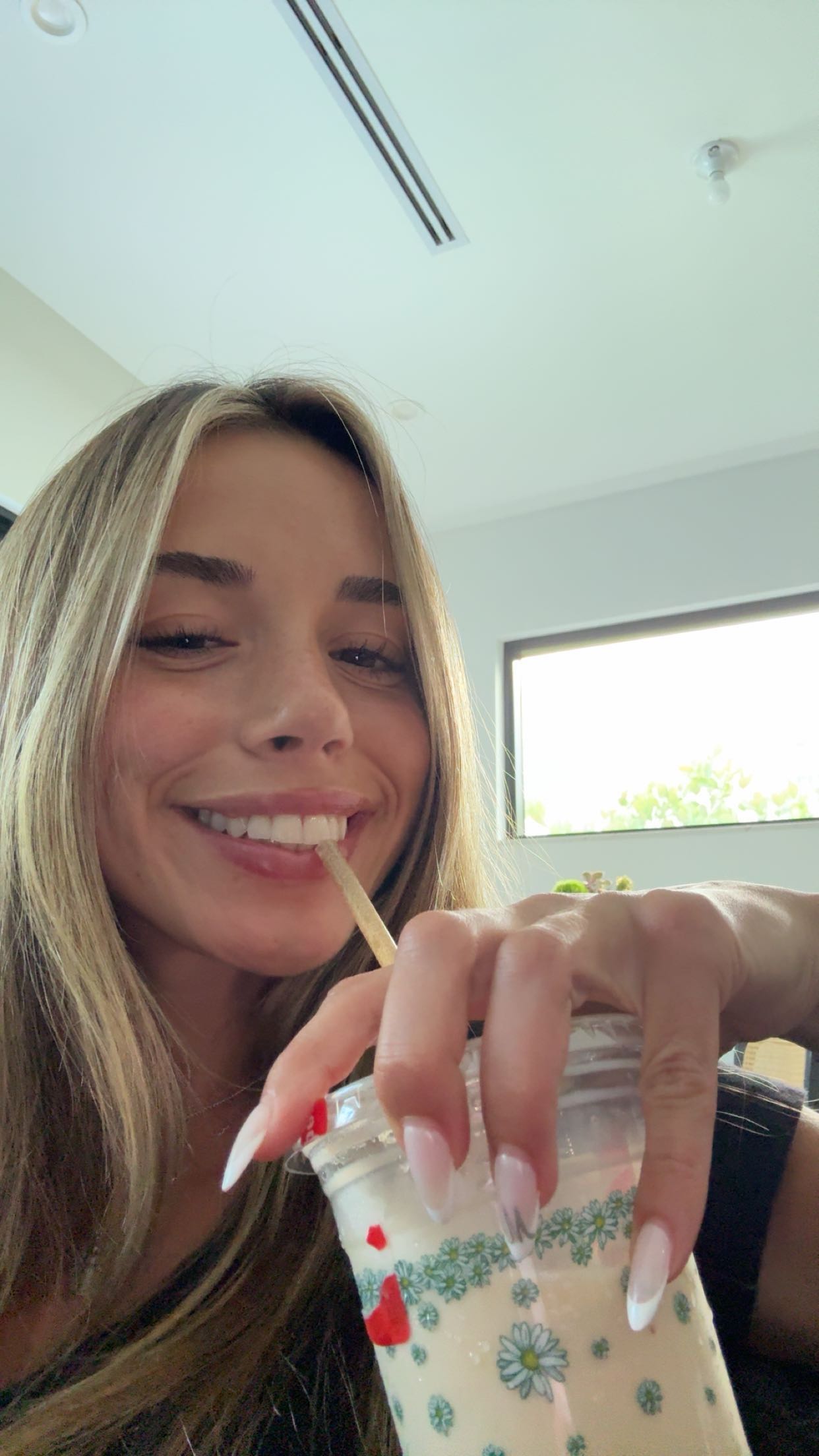 sadie.mckenna snapchat image archive image