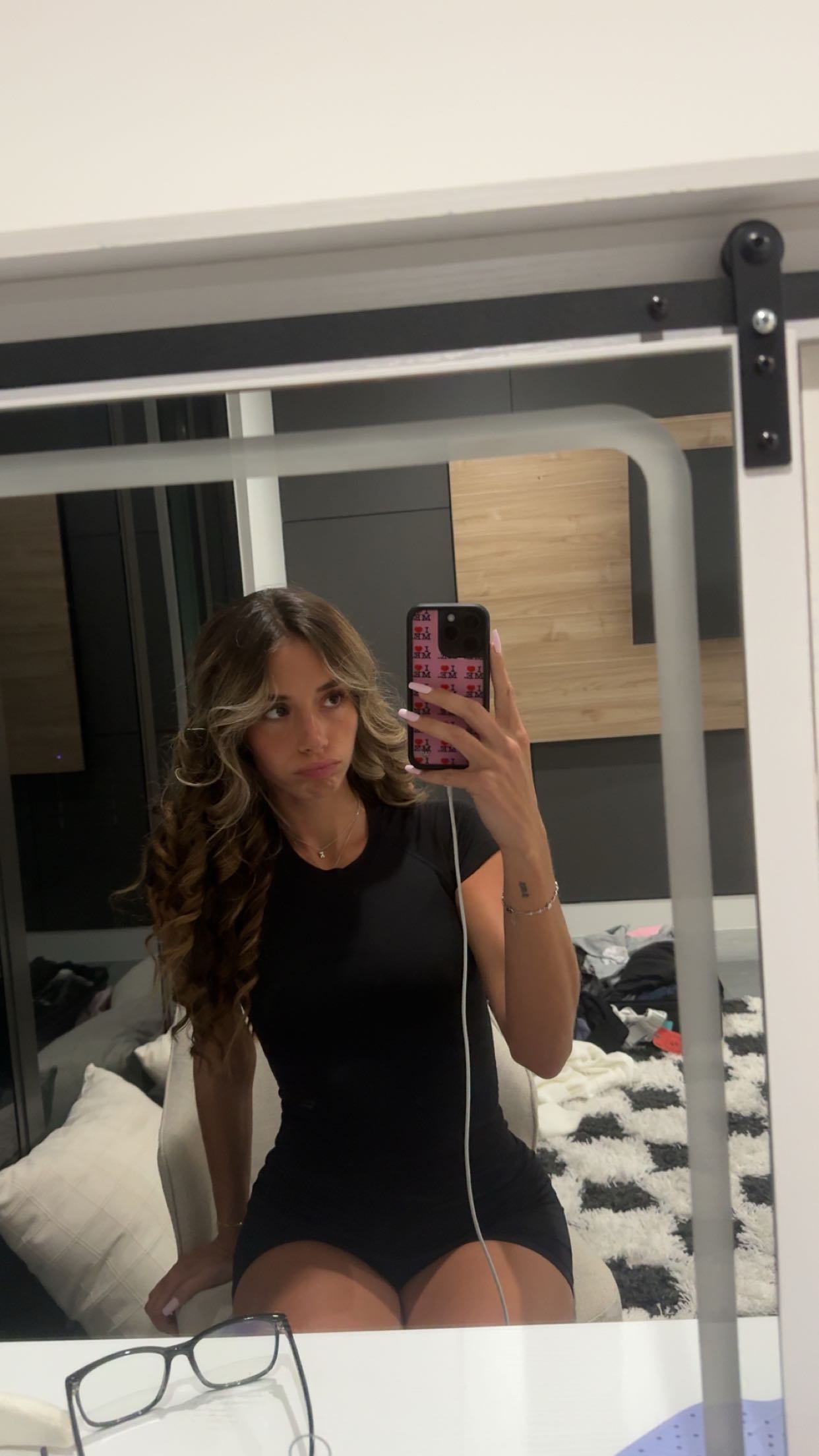 sadie.mckenna snapchat image archive image