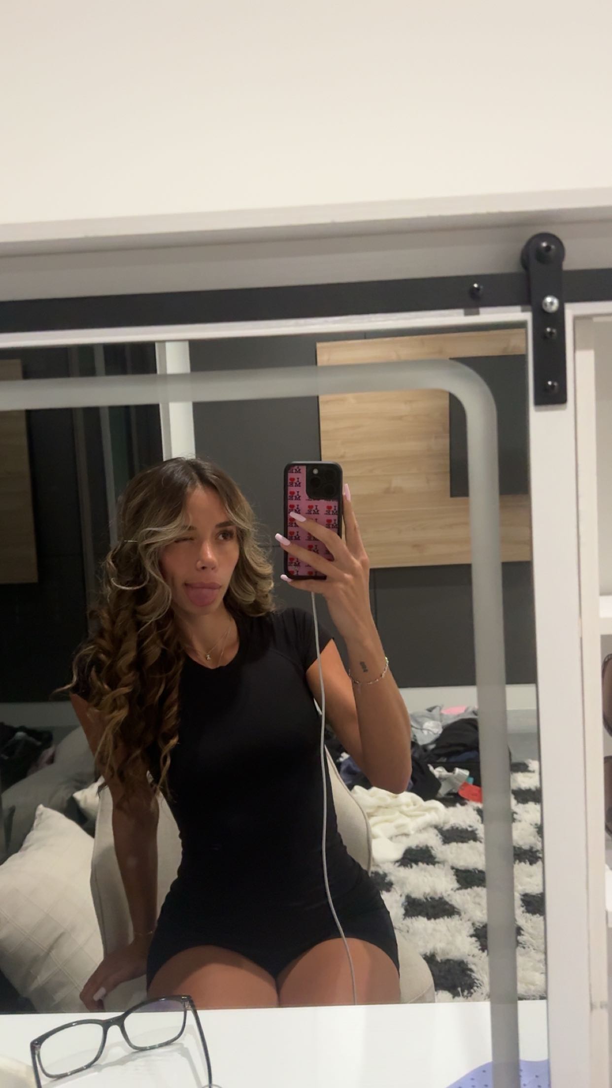 sadie.mckenna snapchat image archive image