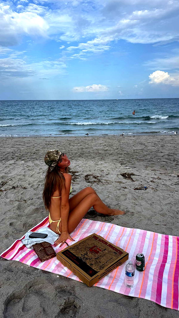 sadie.mckenna image ~ Altpins