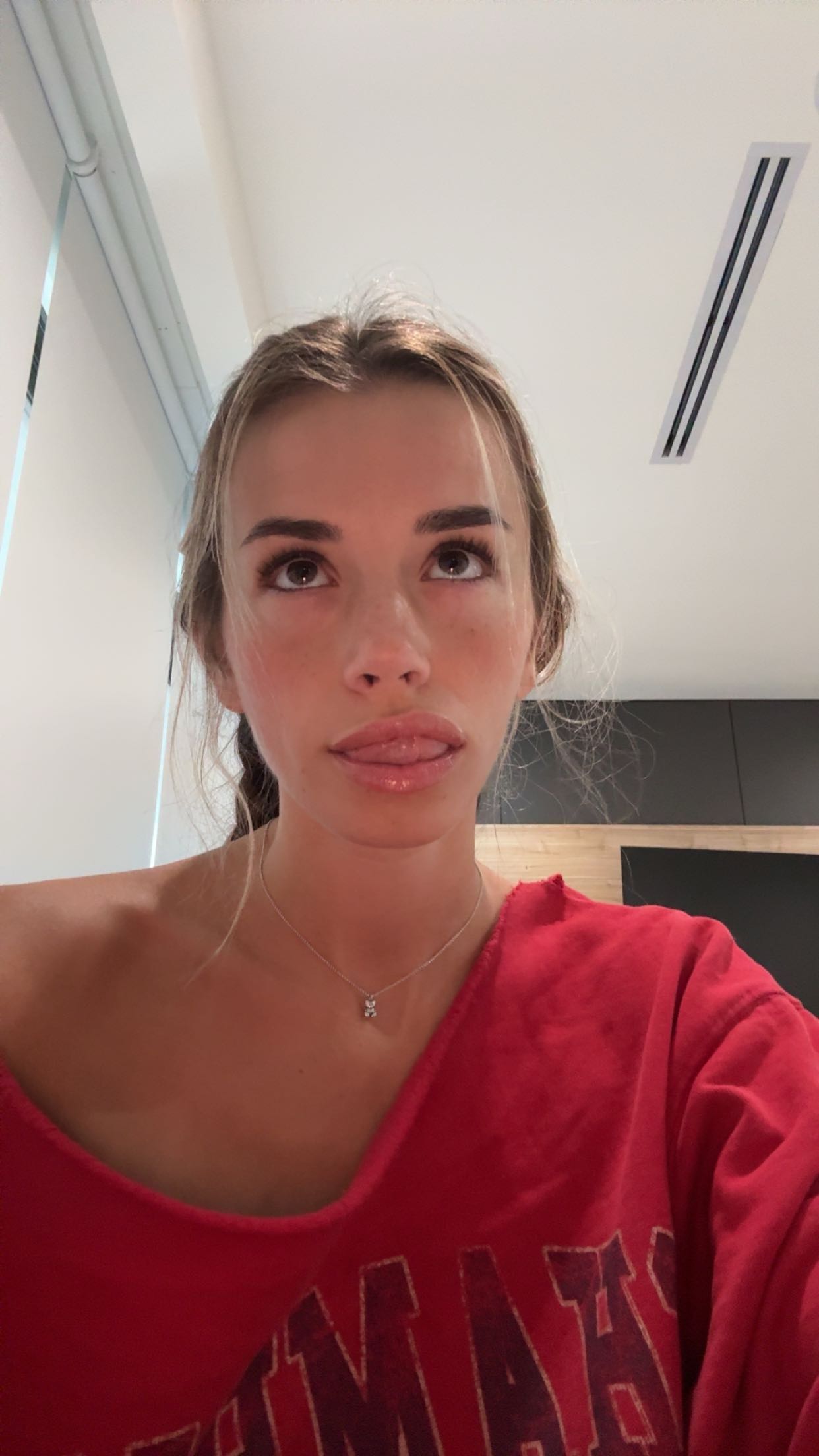 sadie.mckenna snapchat image archive image