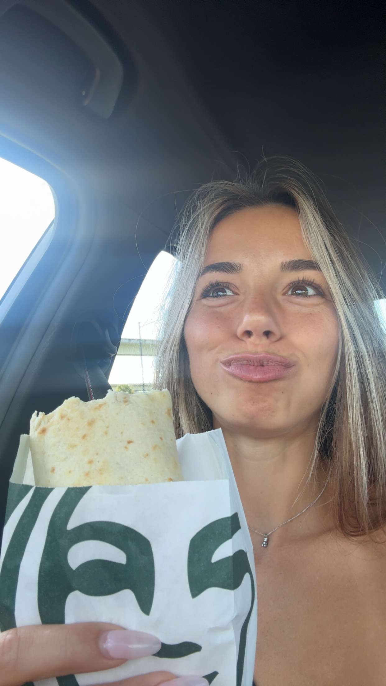 sadie.mckenna snapchat image archive image