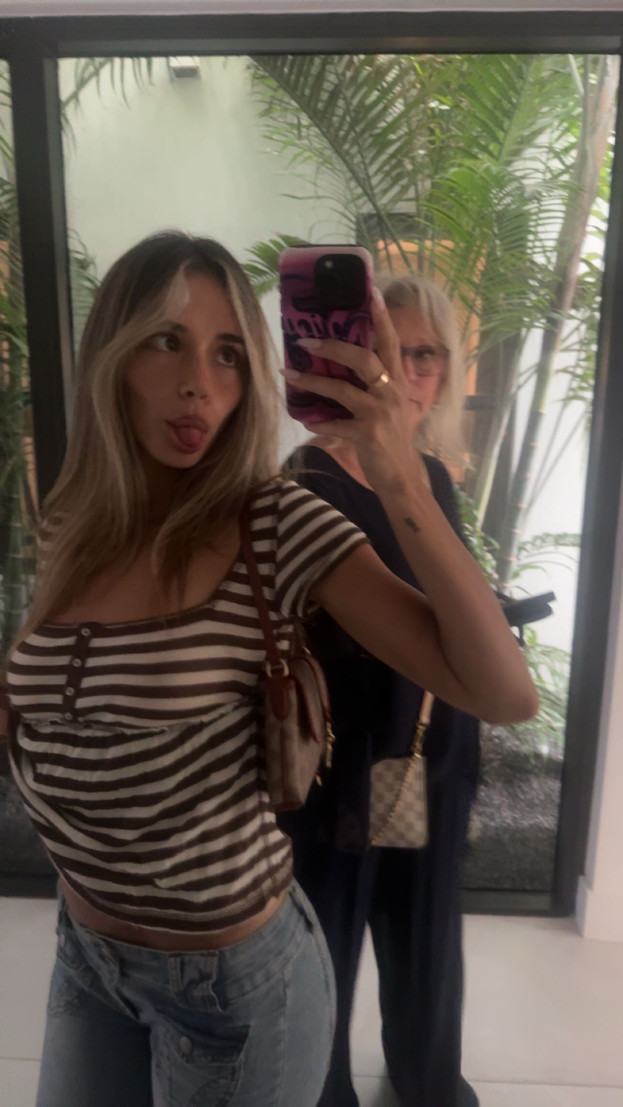 sadie.mckenna snapchat image archive image