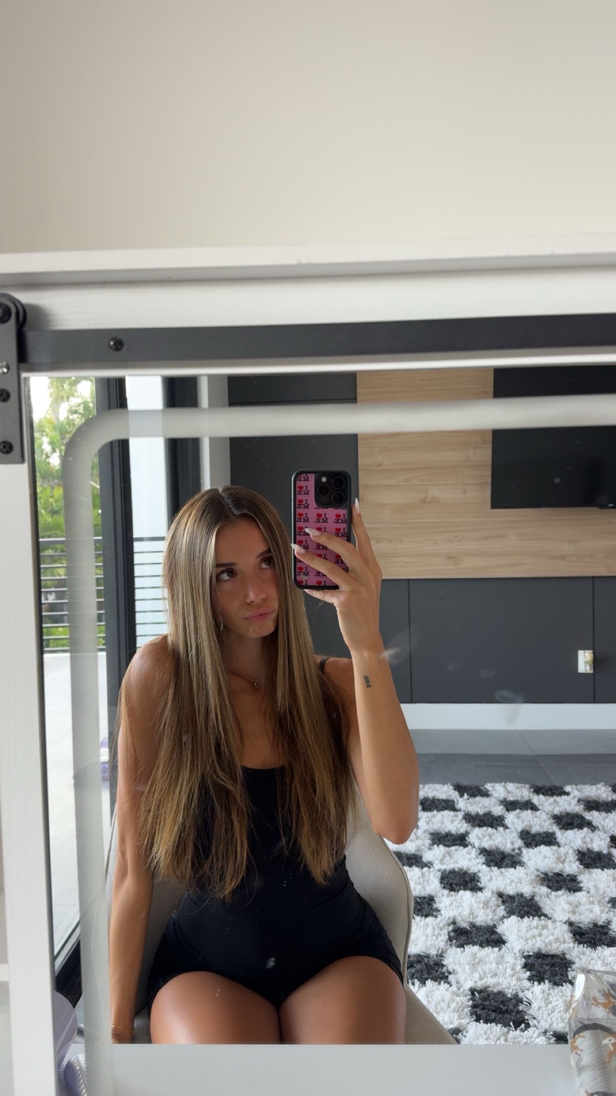 sadie.mckenna snapchat image archive image