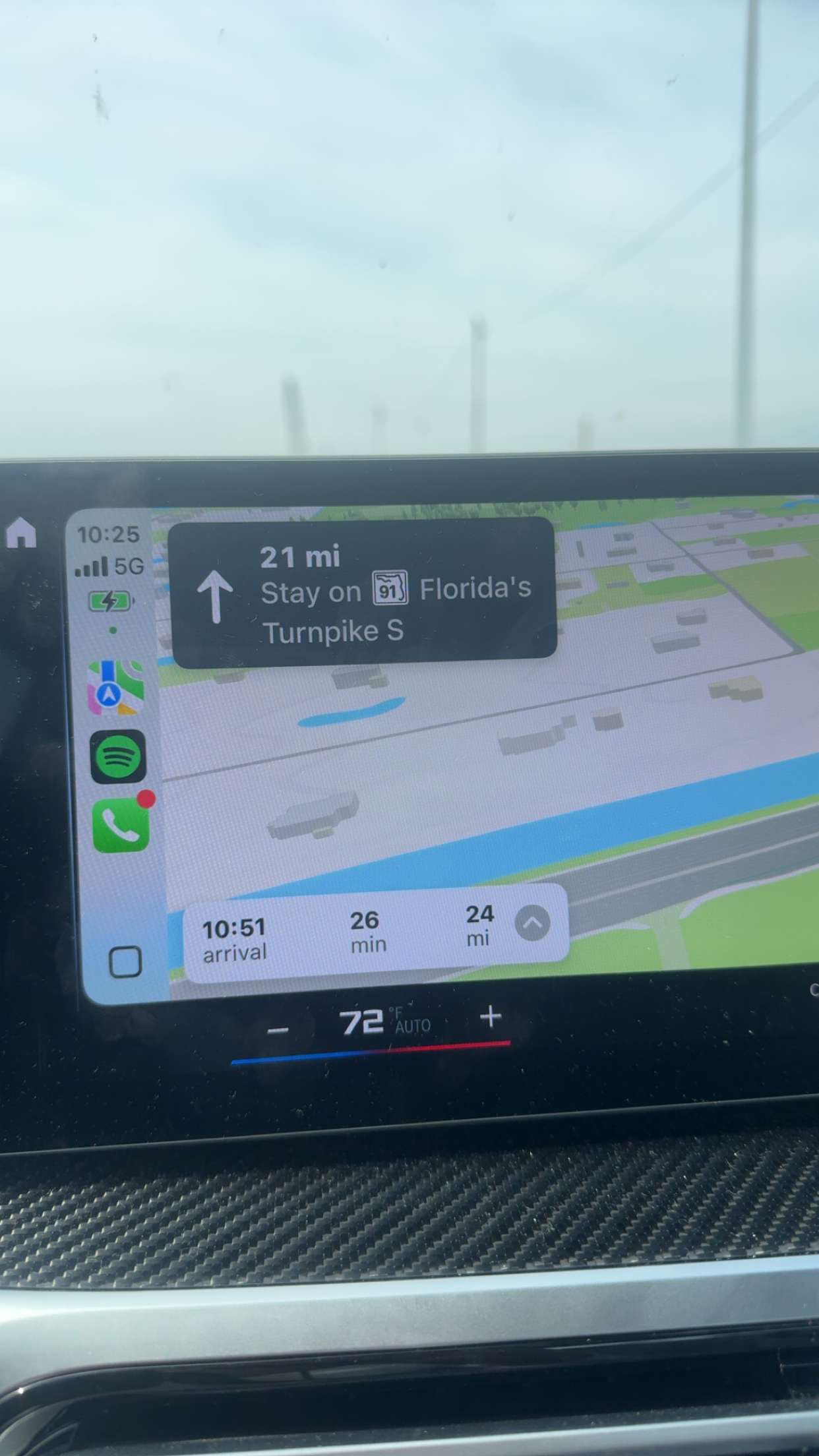 sadie.mckenna snapchat image archive image