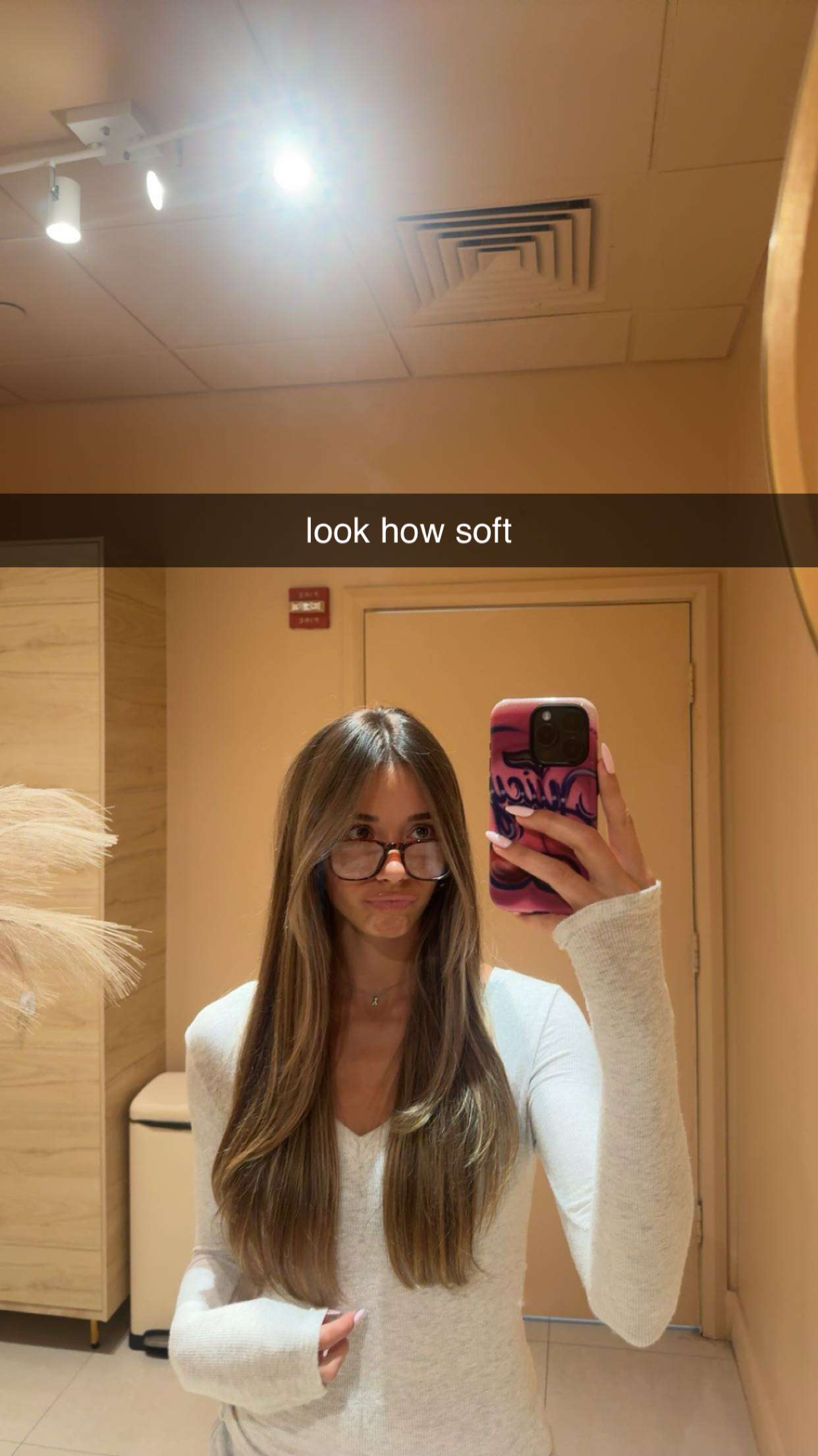 sadie.mckenna snapchat image archive image