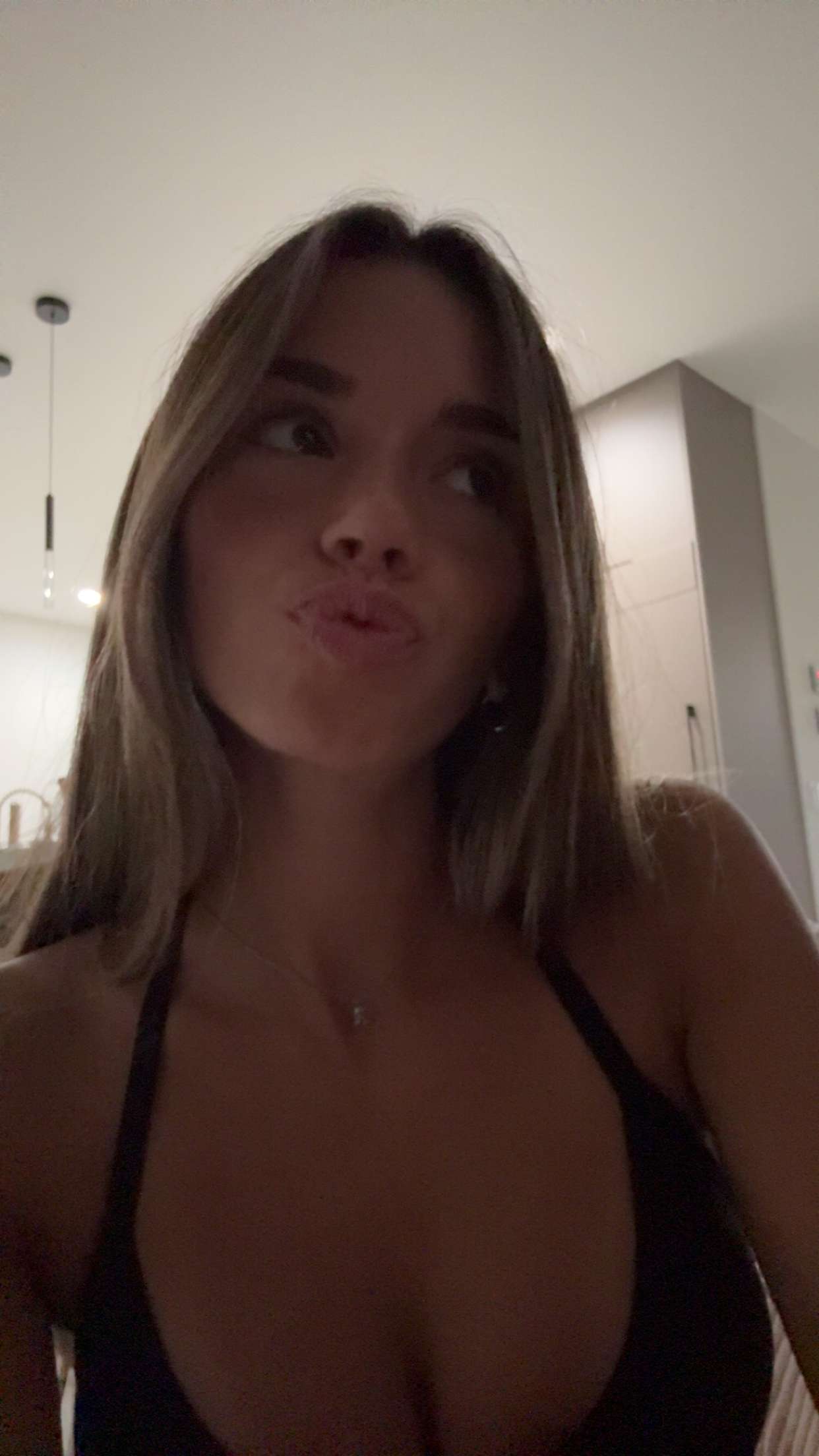 sadie.mckenna snapchat image archive image