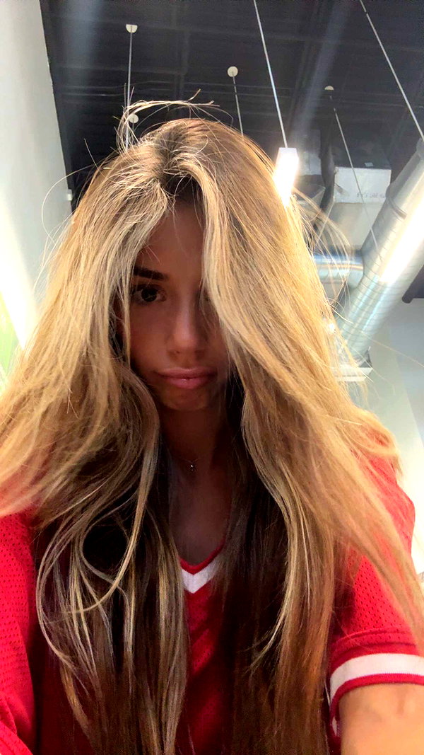 sadie.mckenna snapchat image archive image