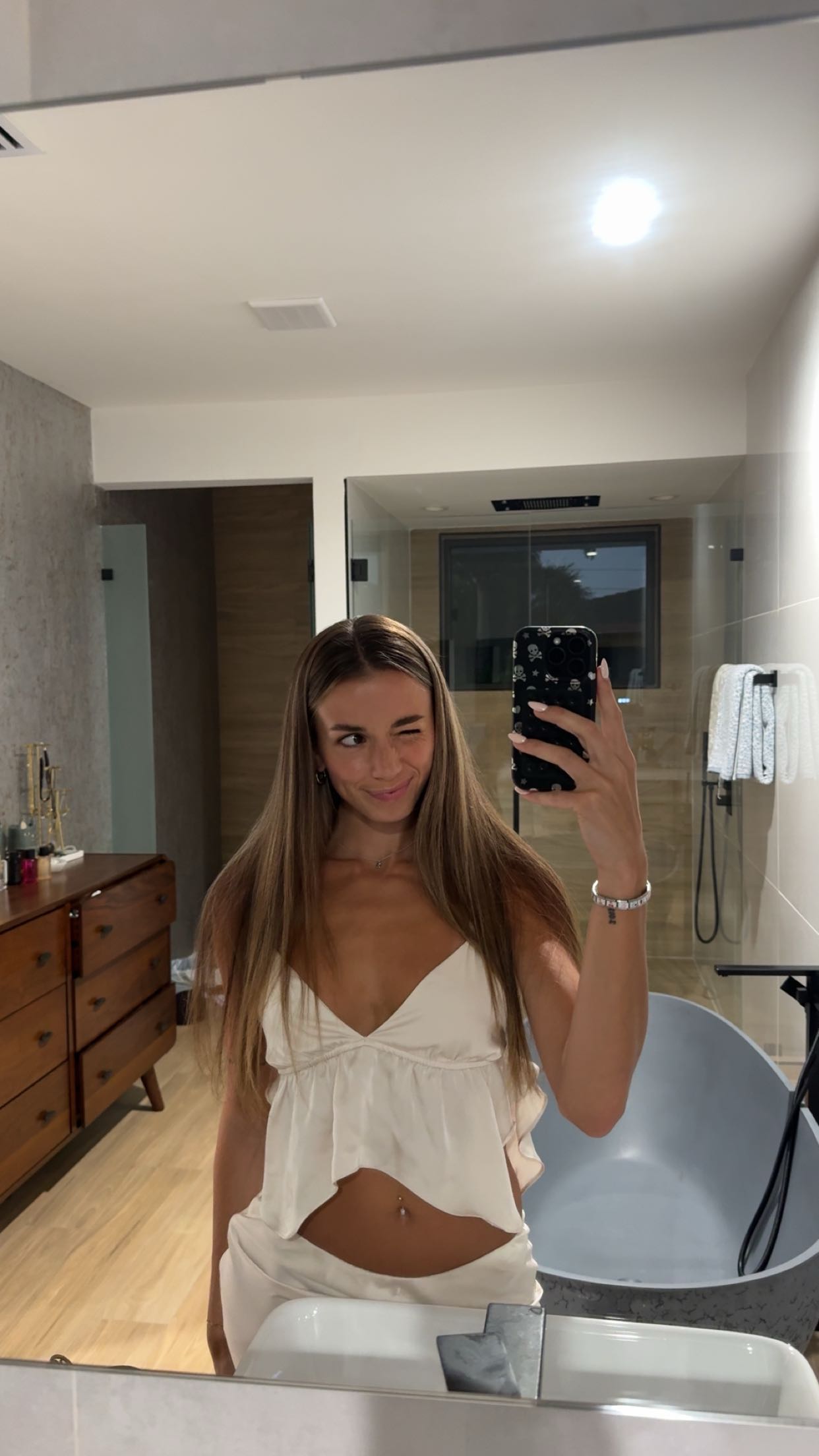 sadie.mckenna snapchat image archive image