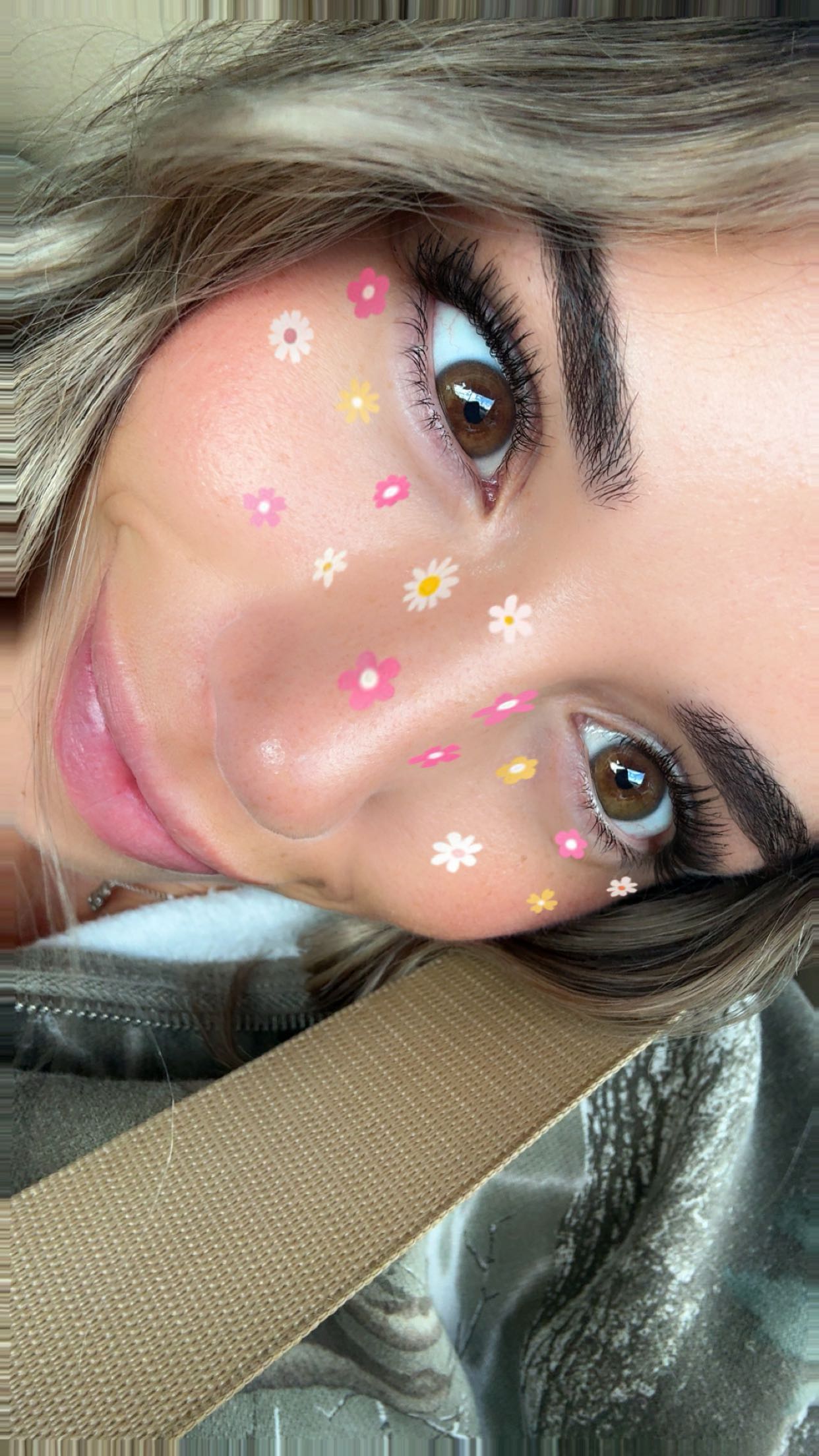 sadie.mckenna snapchat image archive image