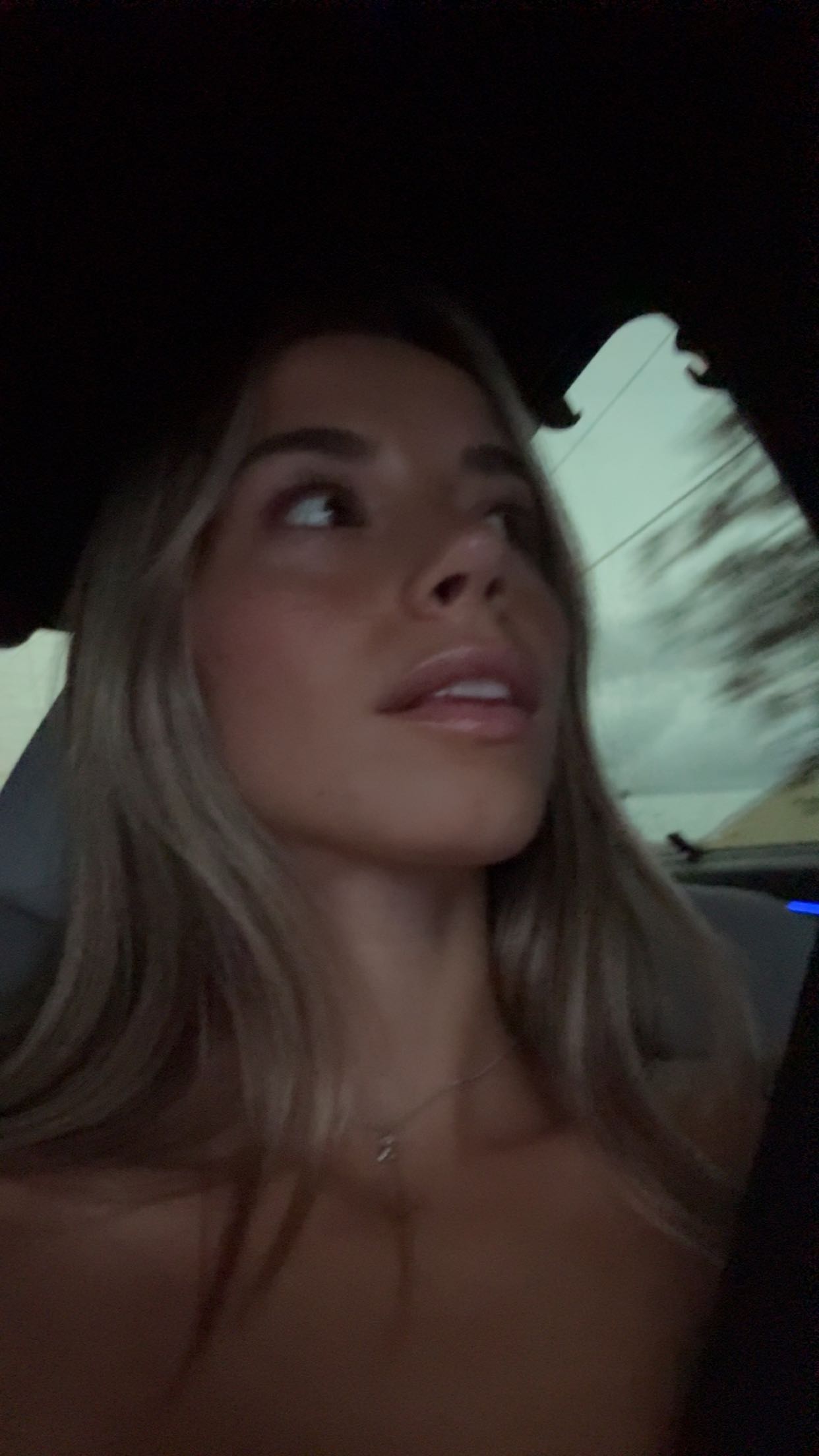 sadie.mckenna snapchat image archive image