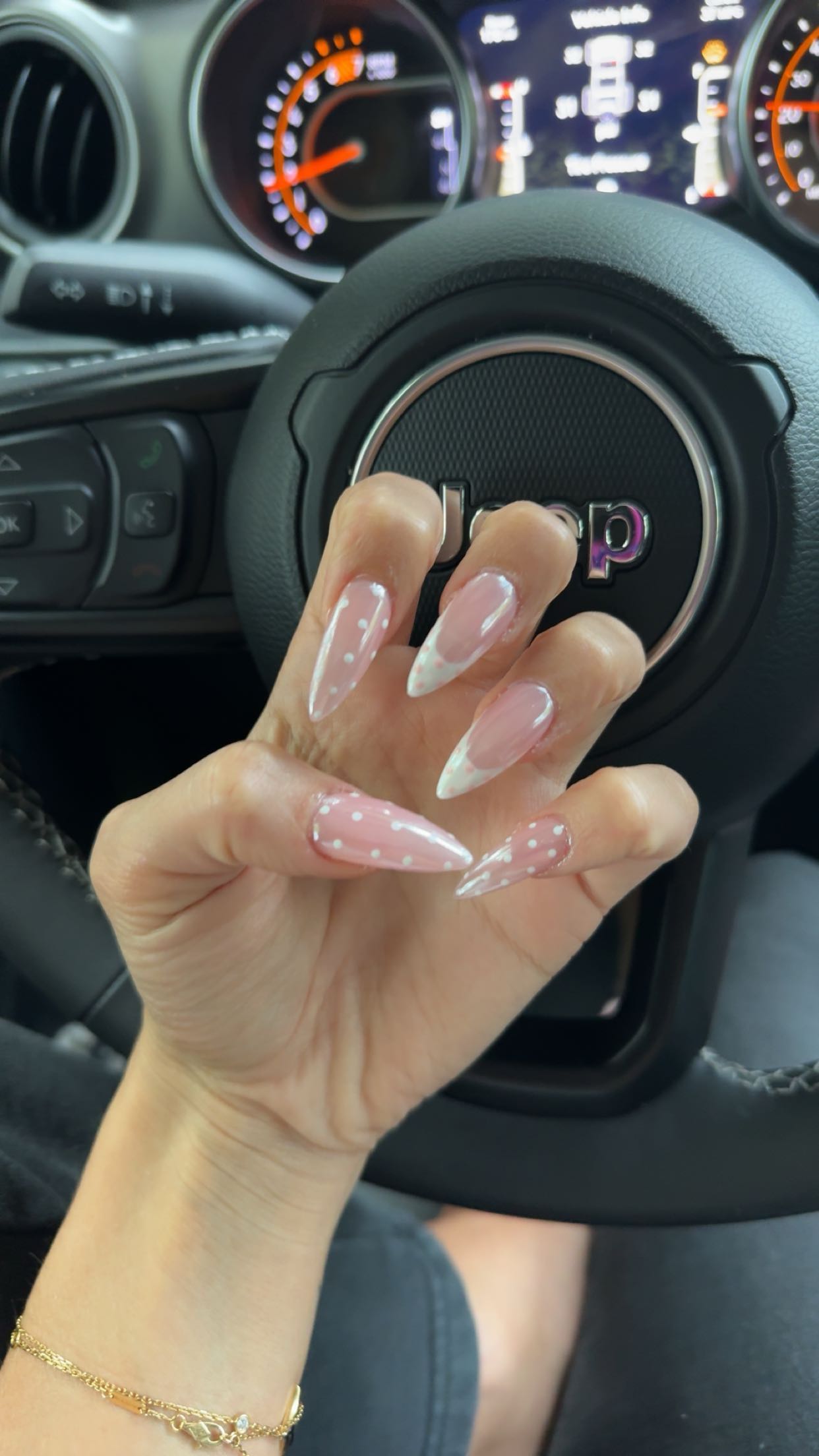 sadie.mckenna snapchat image archive image